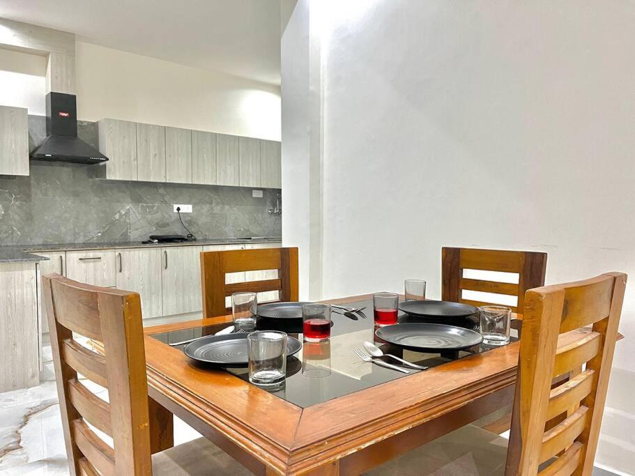 host jatin kasauli crest 7o1827o7o3 view 2