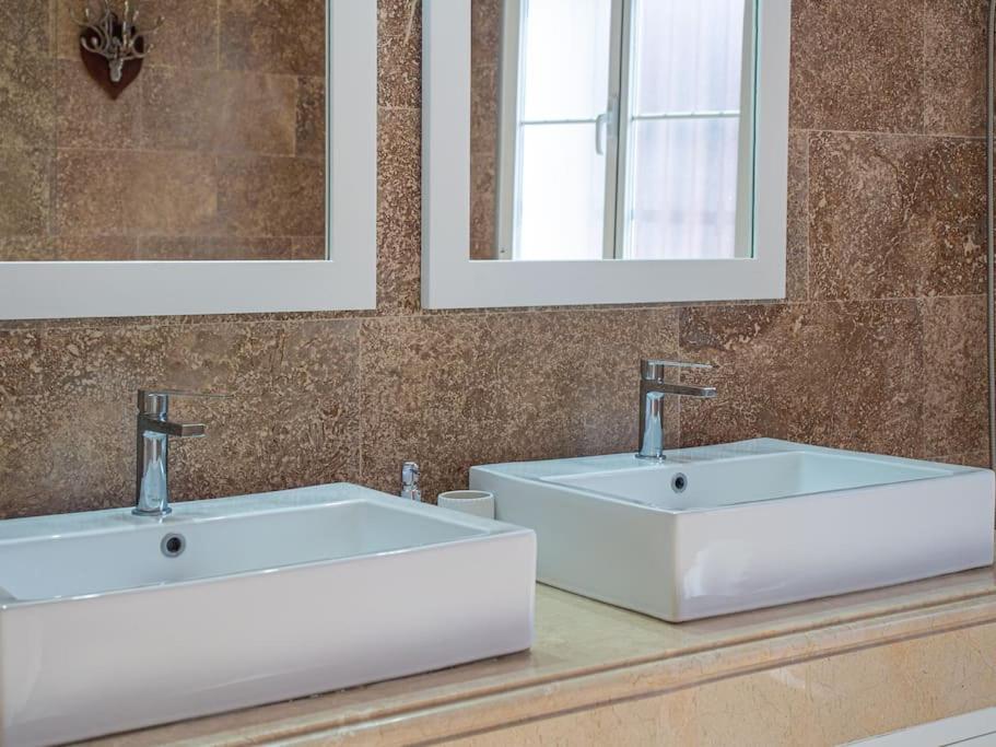 Andalus Villa with French charm next to Sotogrande