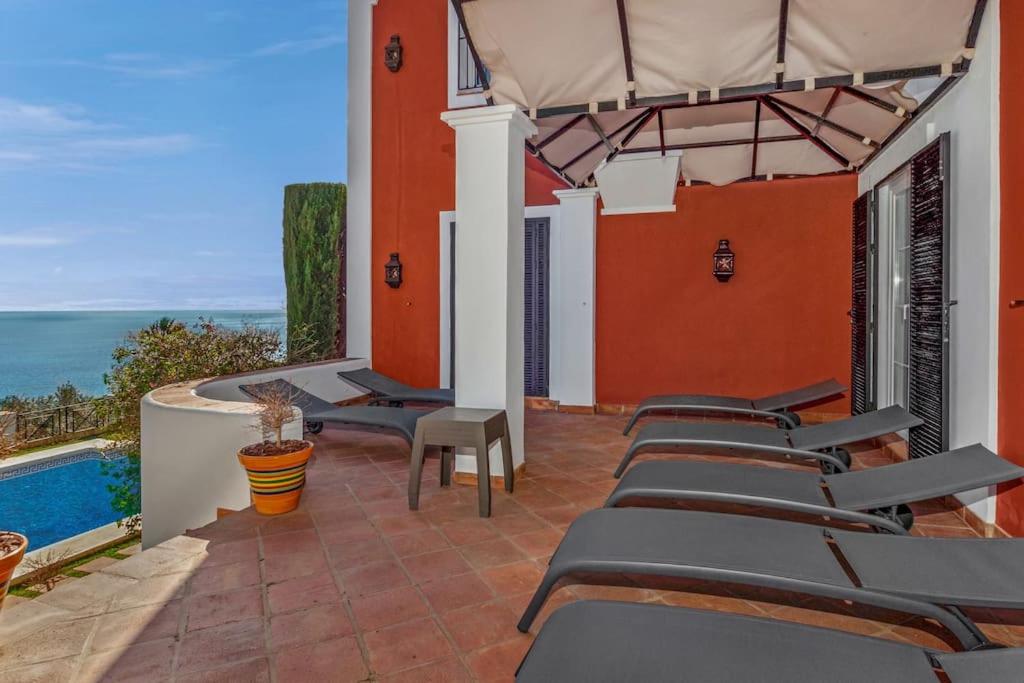 Andalus Villa with French charm next to Sotogrande