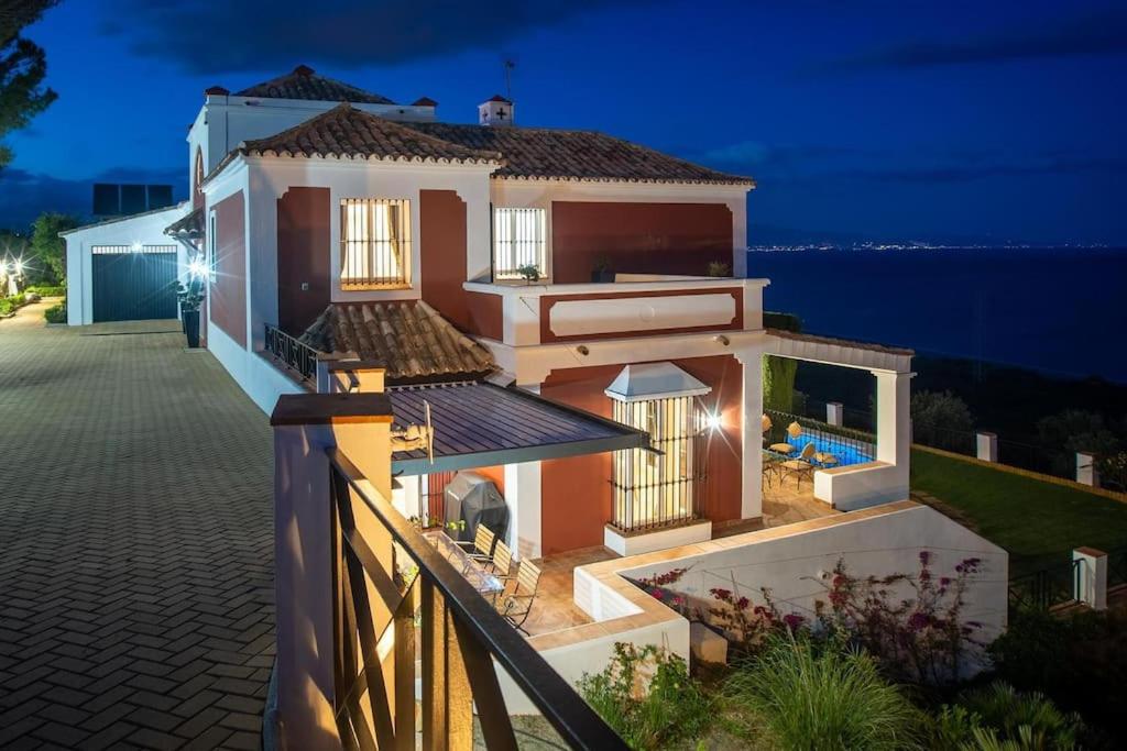 Andalus Villa with French charm next to Sotogrande