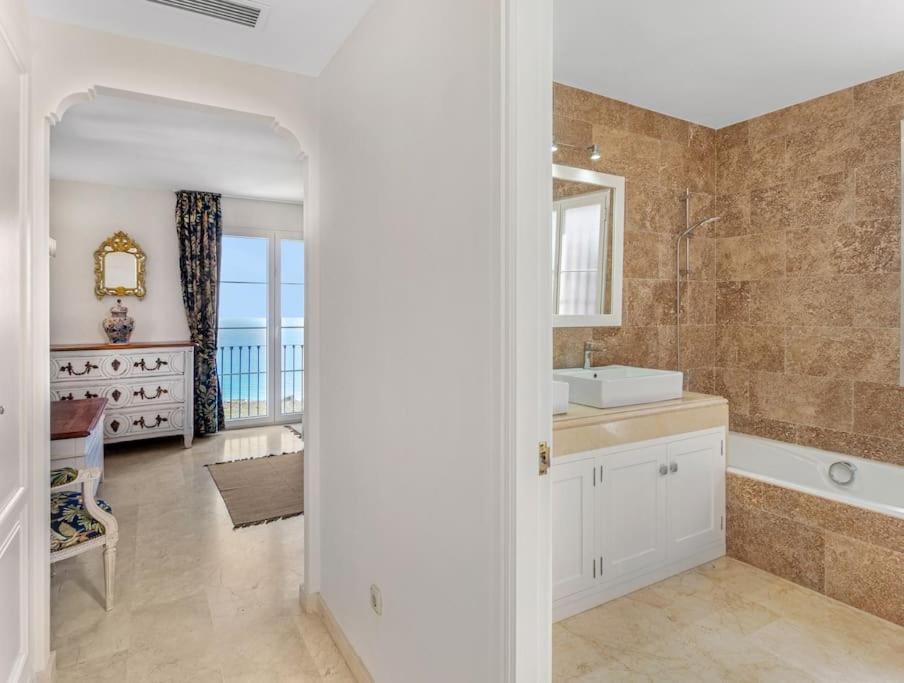 Andalus Villa with French charm next to Sotogrande