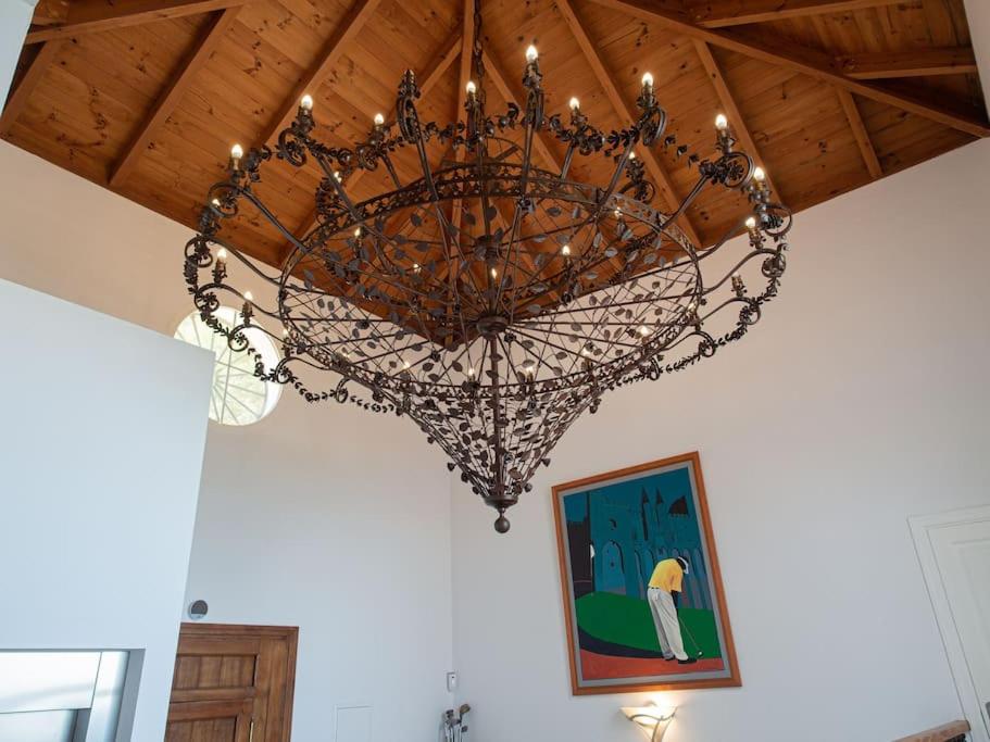 Andalus Villa with French charm next to Sotogrande