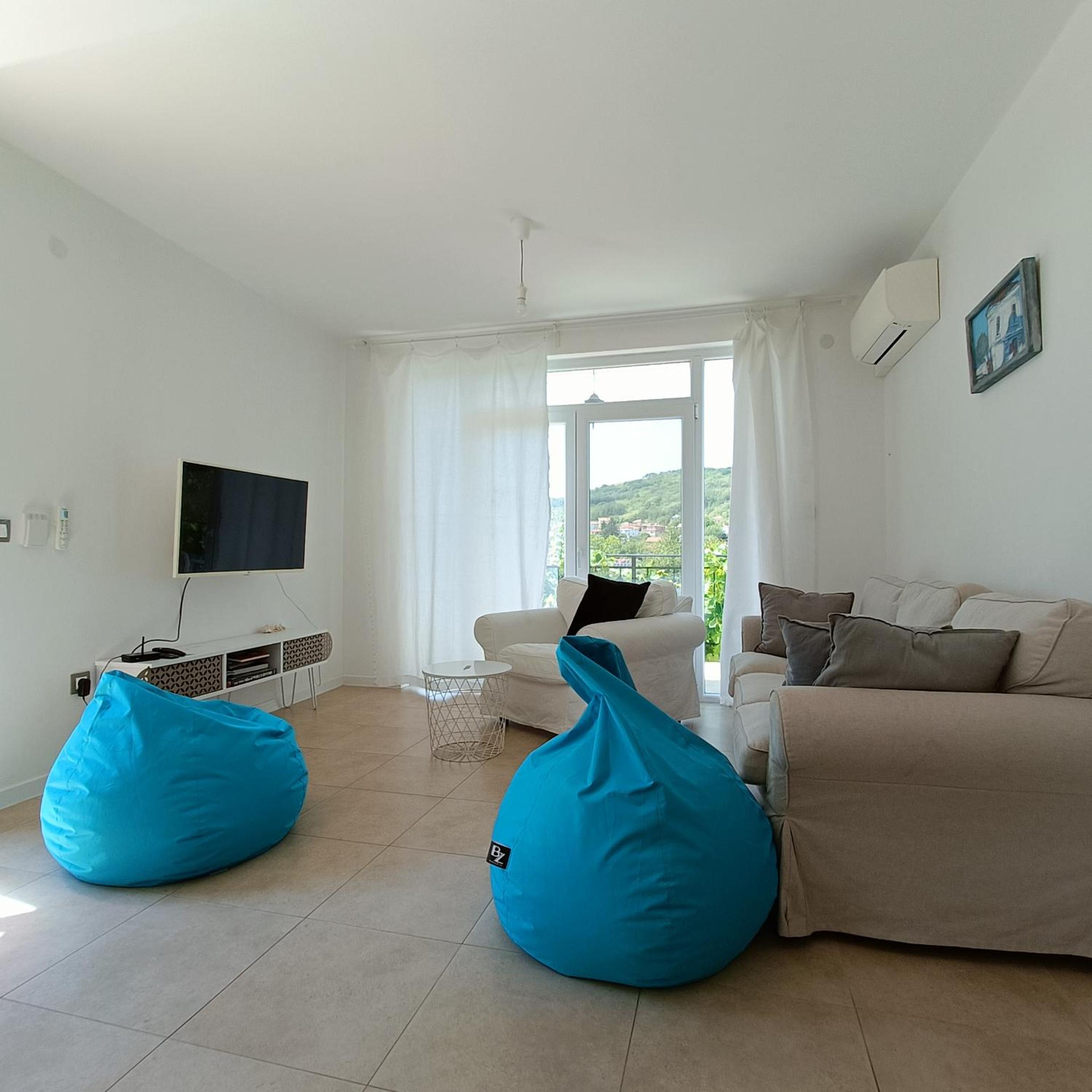 Villa Regina Serafina view 5