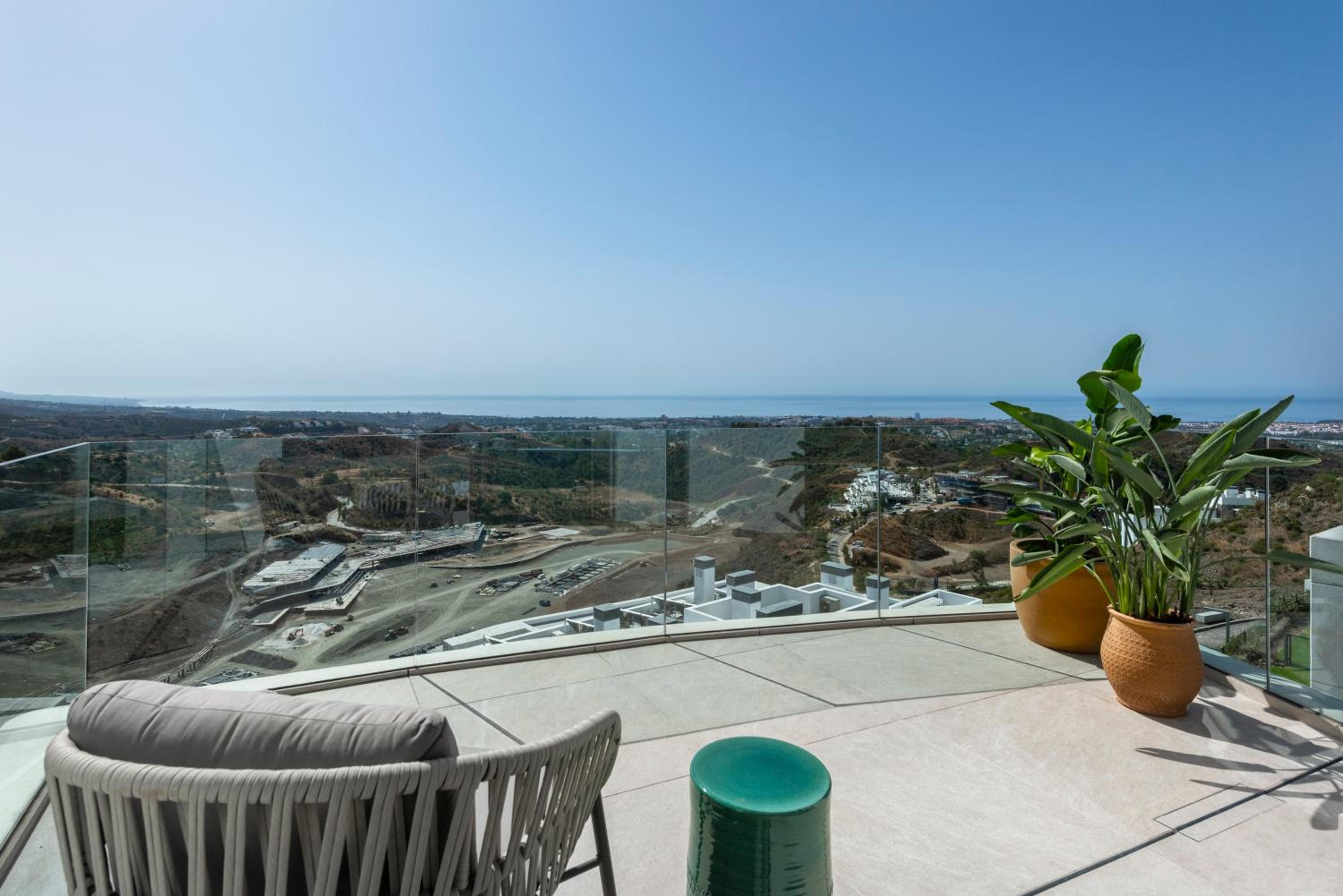 Marbella Quercus Penthouse - Rooftop Jacuzzi