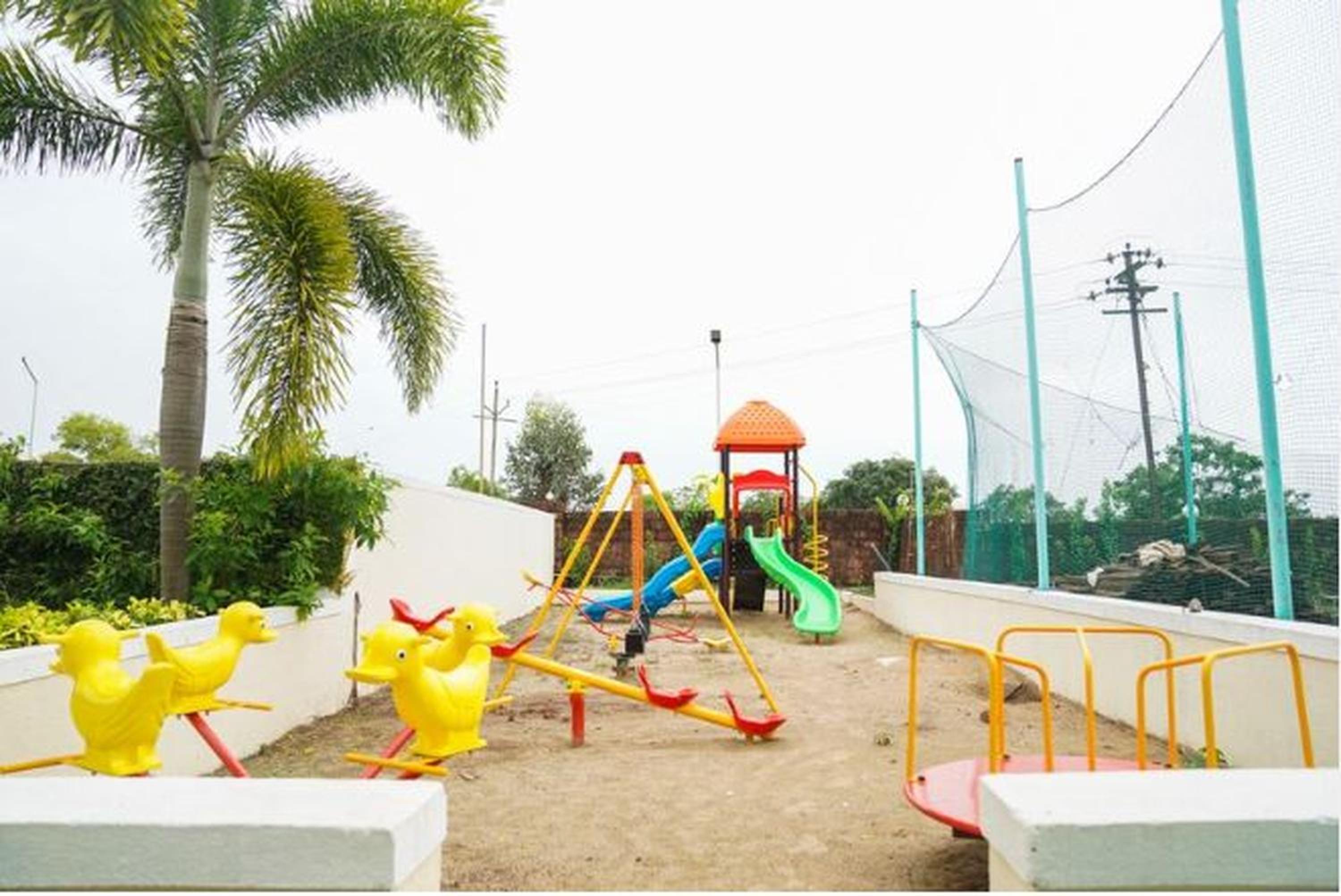 Greenleaf The Resort & Spa, Ganpatipule