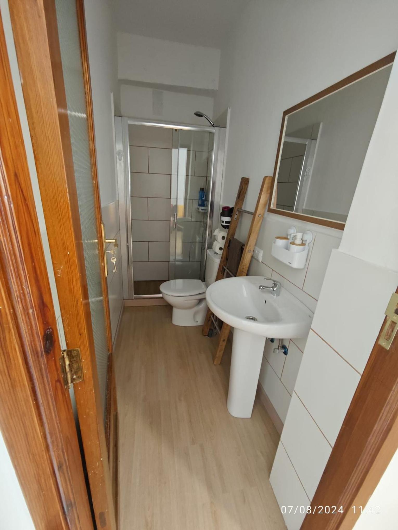 El Roble A en San Pedro — bathroom