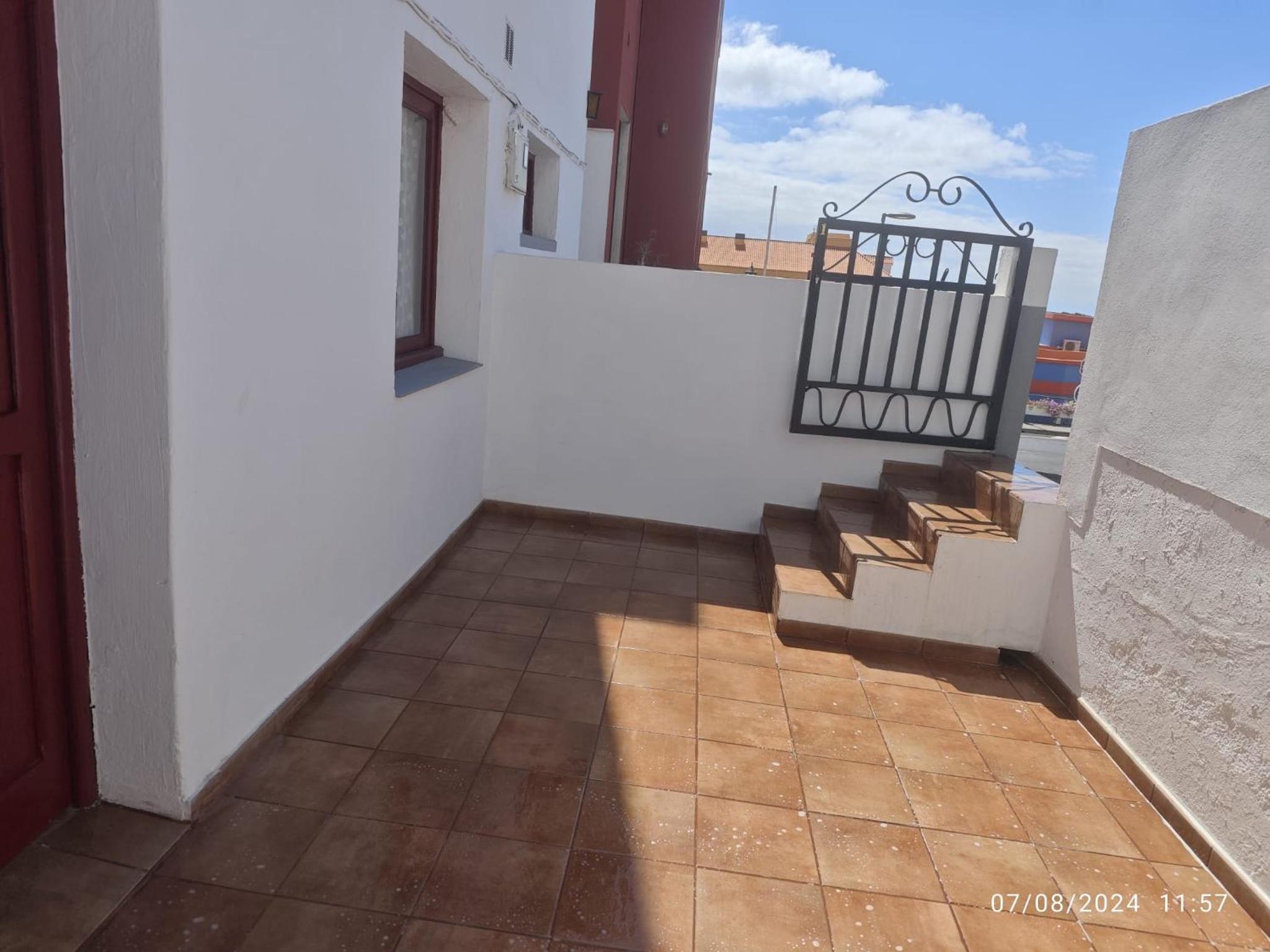 El Roble A en San Pedro — balance & terrace
