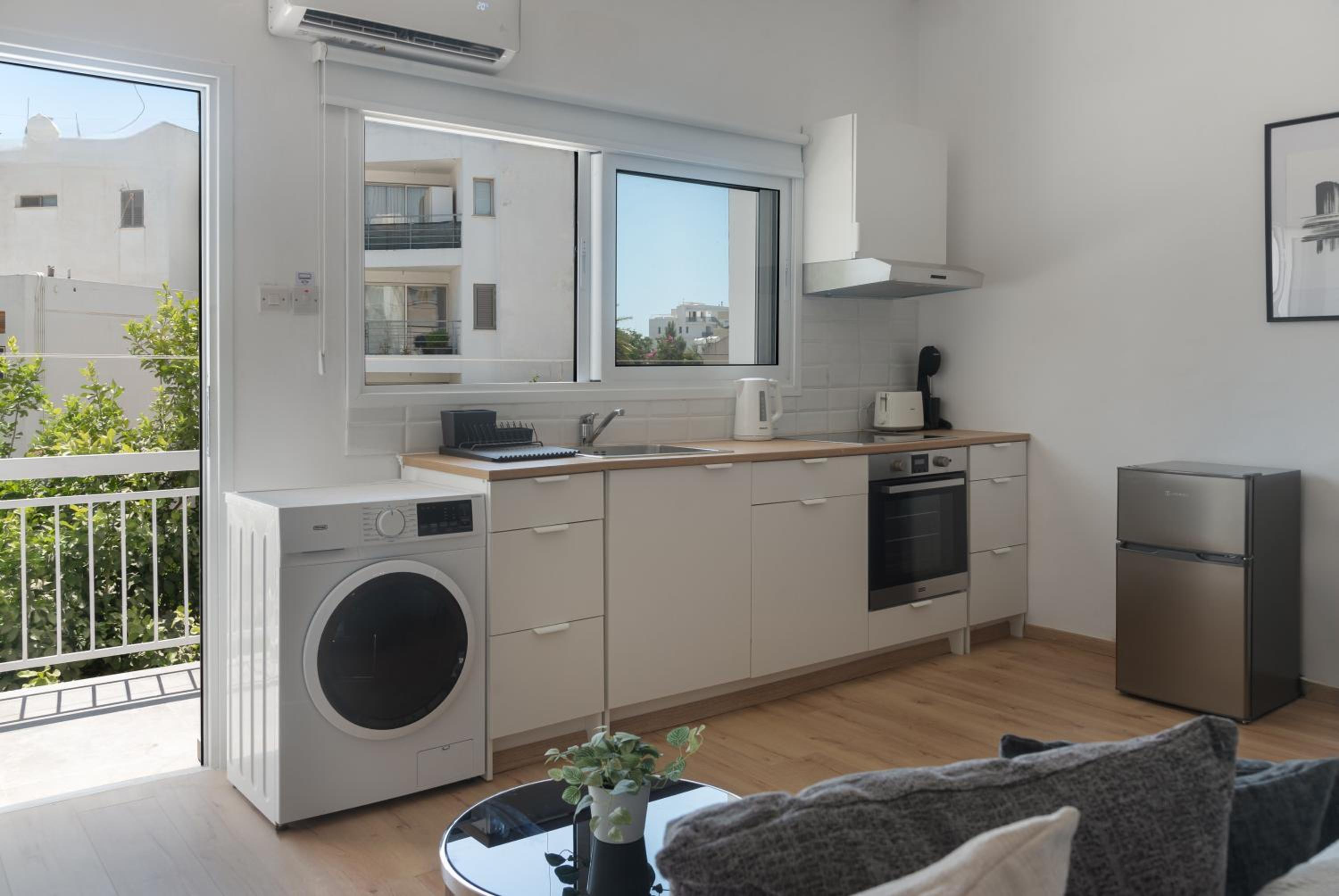 Phaedrus Living City Breeze Residences Grace