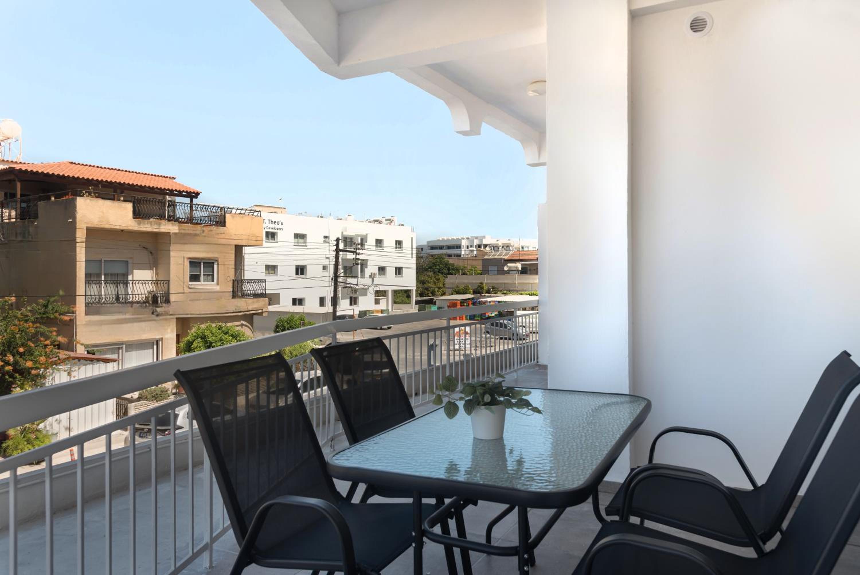 Phaedrus Living City Breeze Residences Finesse