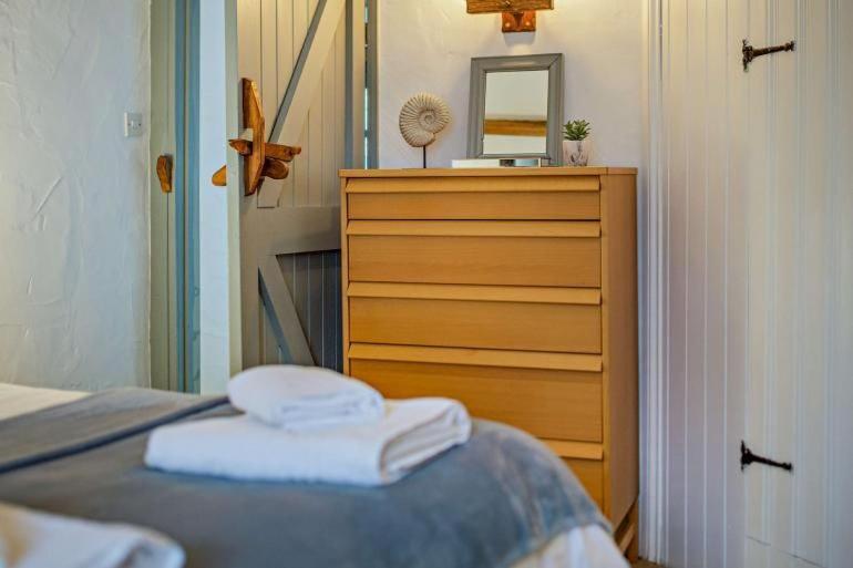Cobble by Together Travel - Luxury Cornish Countryside Retreat