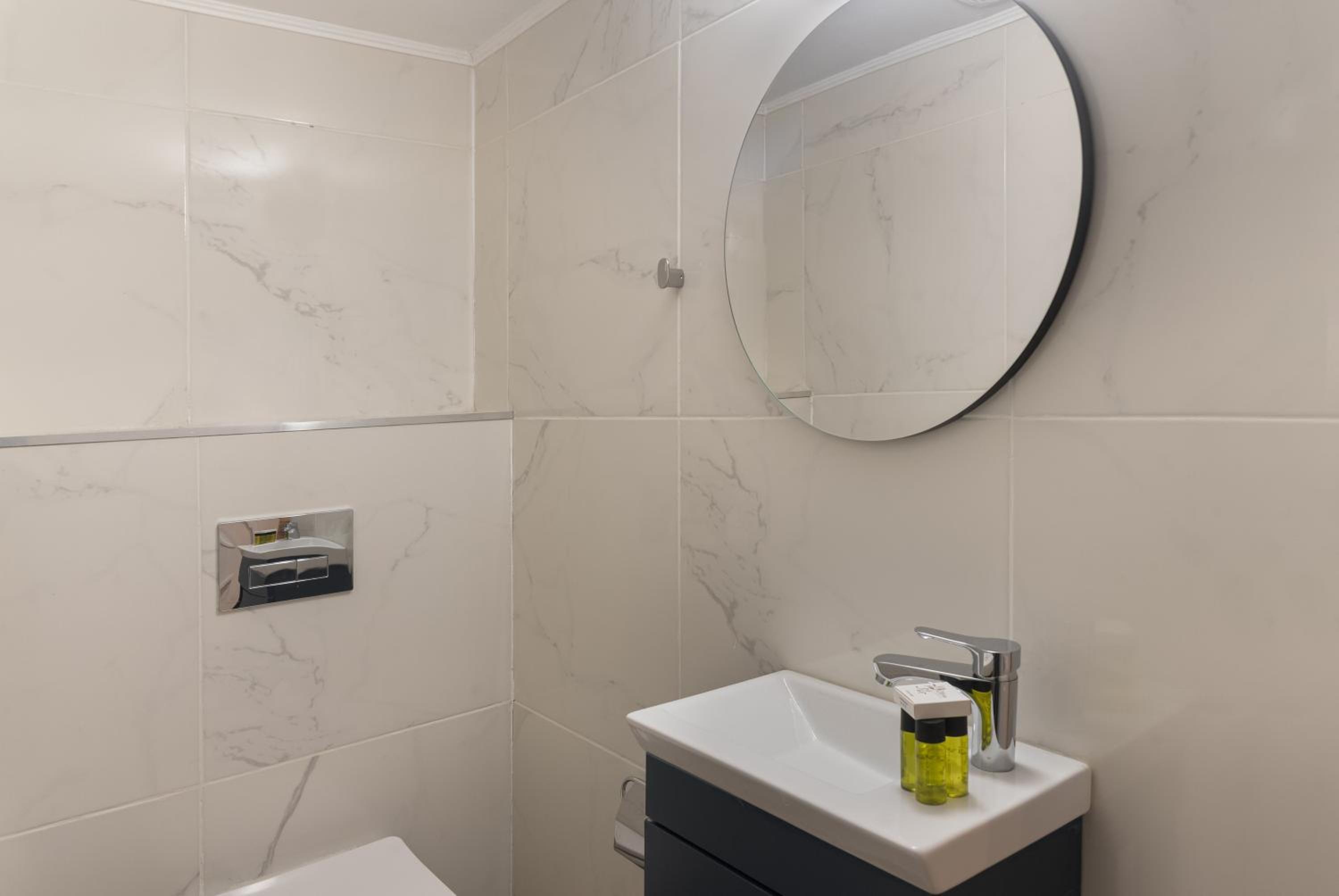 Phaedrus Living City Breeze Residences Grace