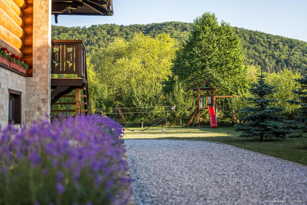 Casa Boiereasca Bucovina view 3