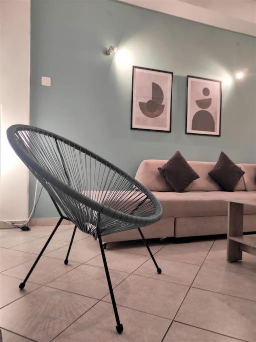 Central 2BR Apt, 2min Walk to Acropolis & Plaka