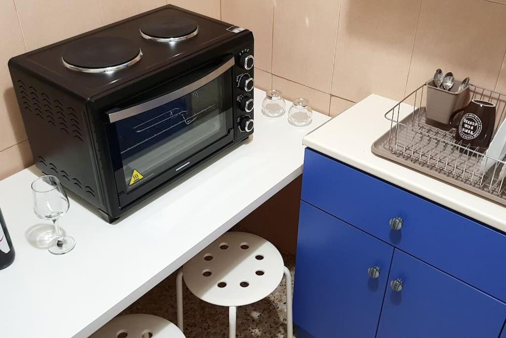 Central 2BR Apt, 2min Walk to Acropolis & Plaka