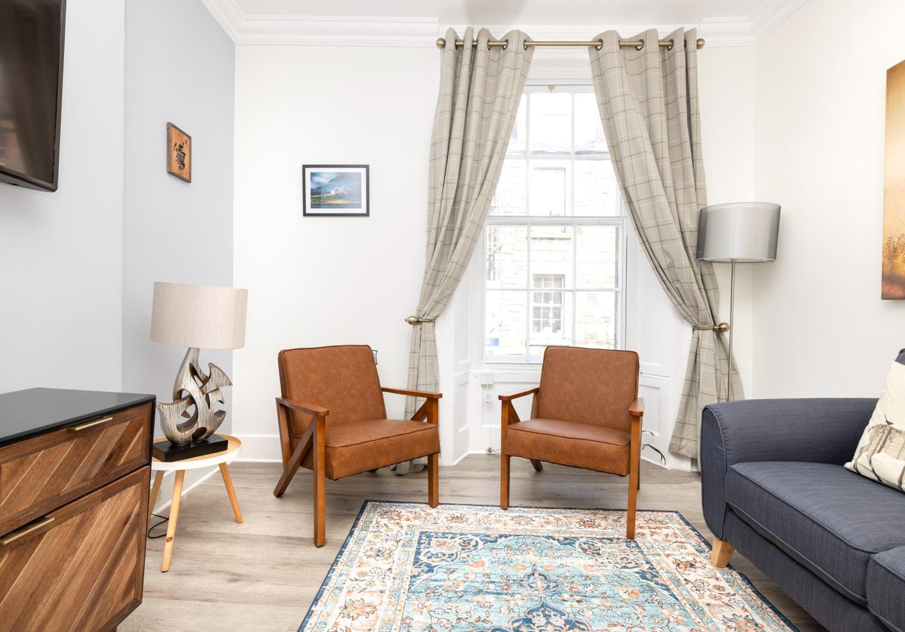 Argyl - Charming 2 Bedroom Apartment on Thistle Street
