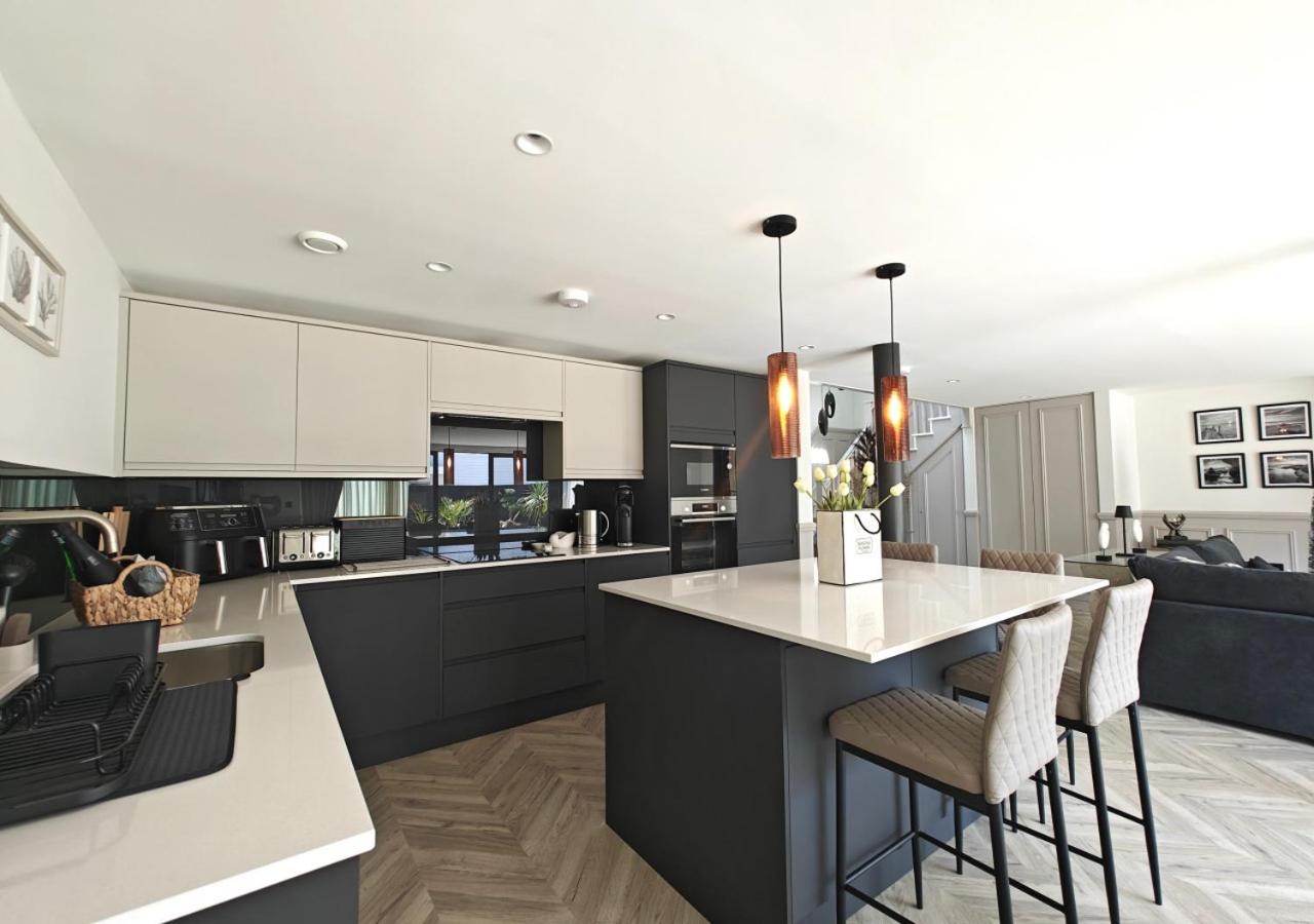 2 Bed in Lancing oc-t29902 view 3