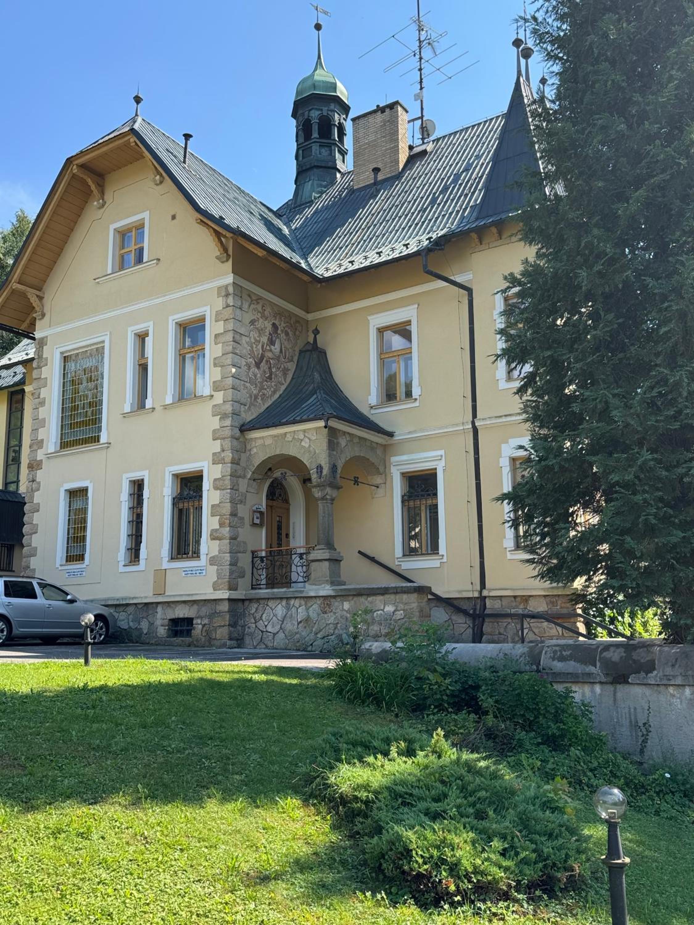 Hotel Vládní vila - Image 1