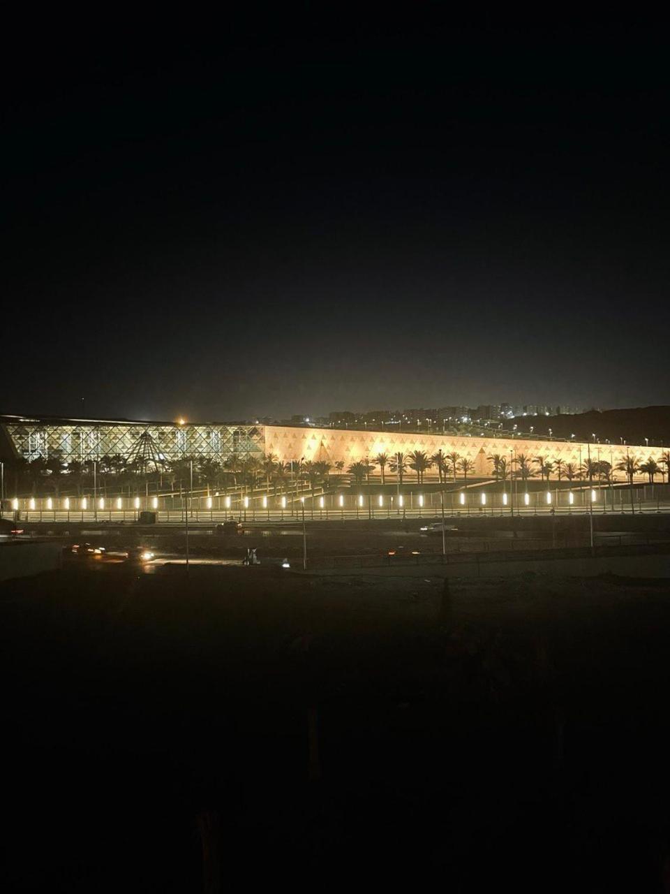 peaceful Pyramids View Prime Location
