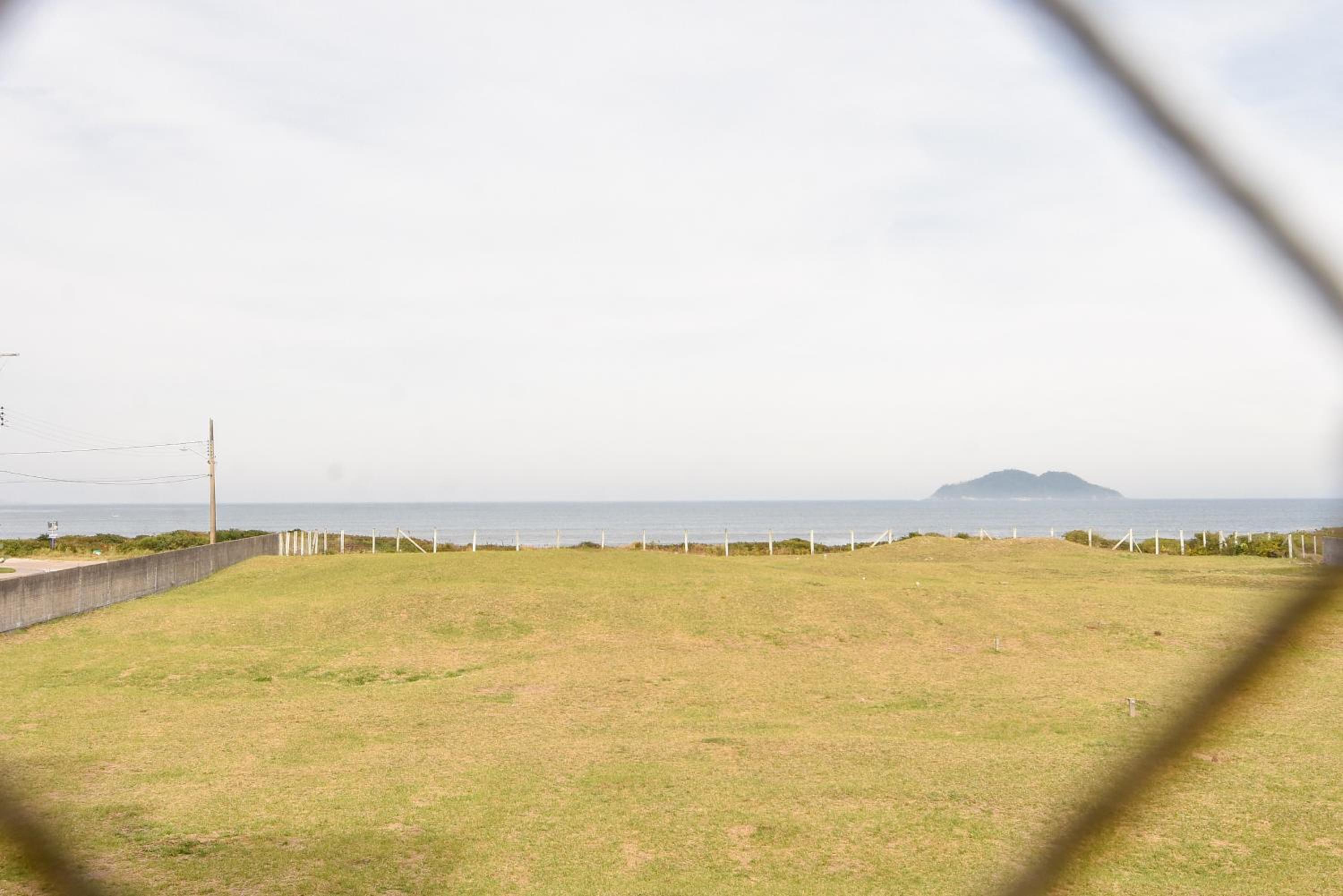 100 metros da Praia dos Açores P814