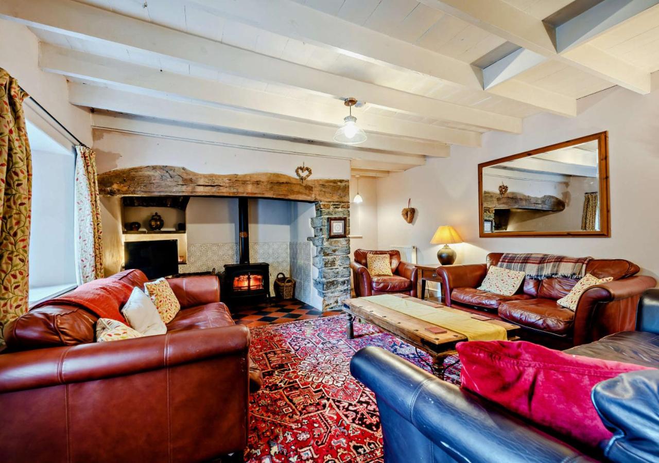 5 Bed in Dre-Fach Felindre oc-c29875