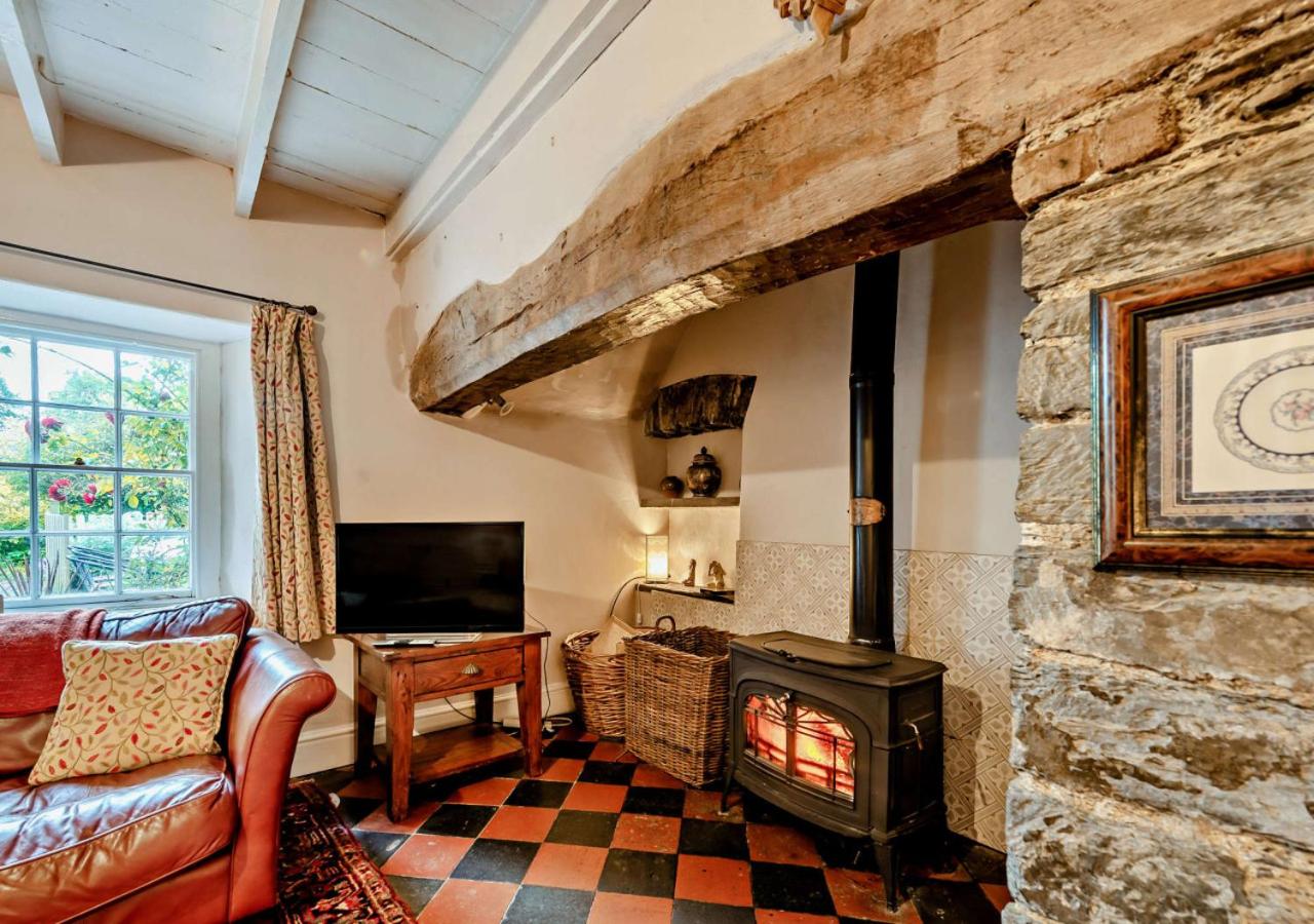 5 Bed in Dre-Fach Felindre oc-c29875