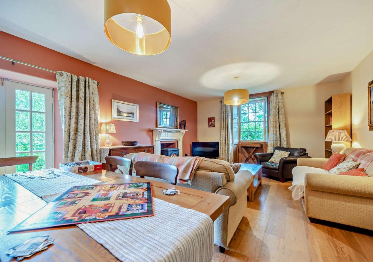 5 Bed in Dre-Fach Felindre oc-c29875