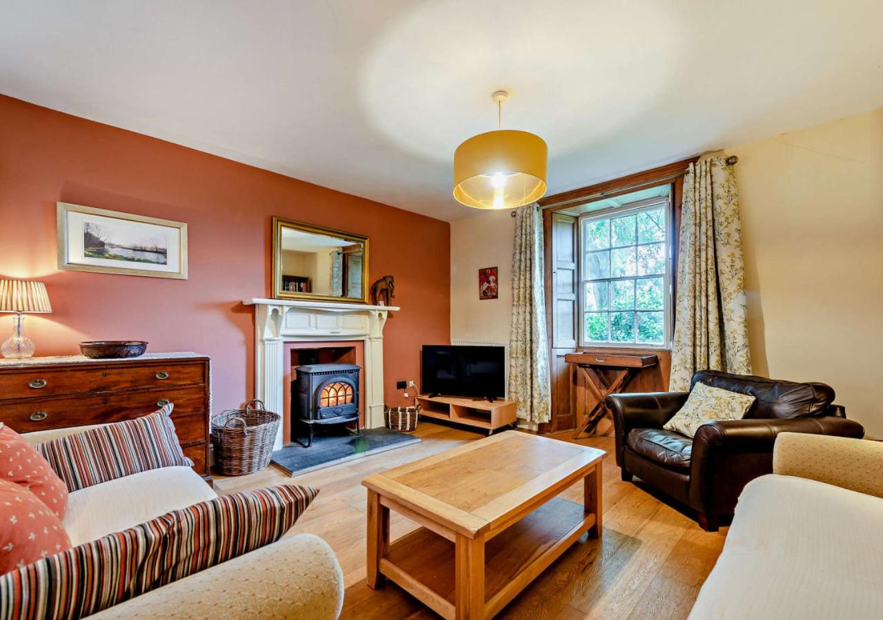 5 Bed in Dre-Fach Felindre oc-c29875