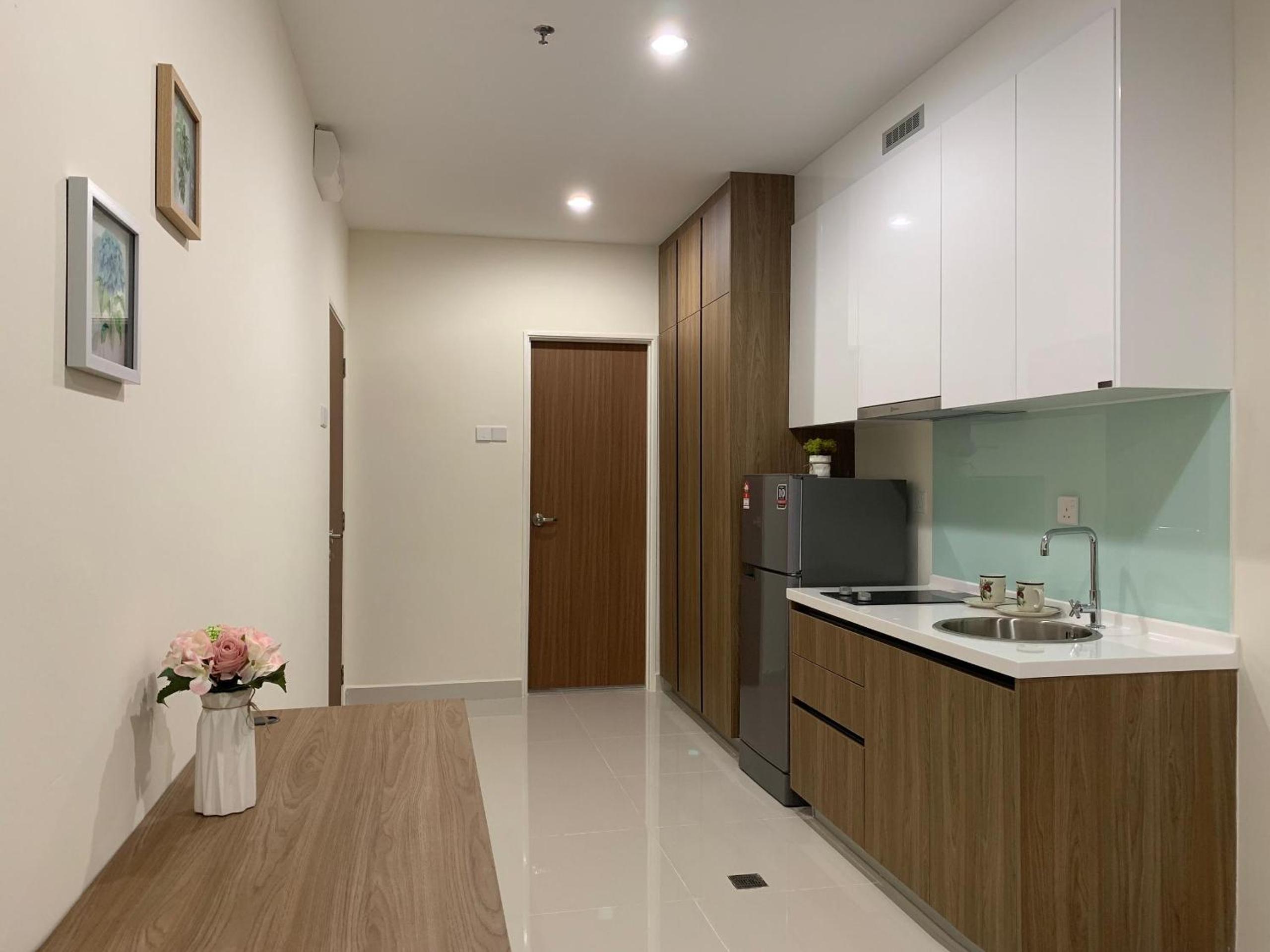 Kozi Apartment With Sunset View photo 7