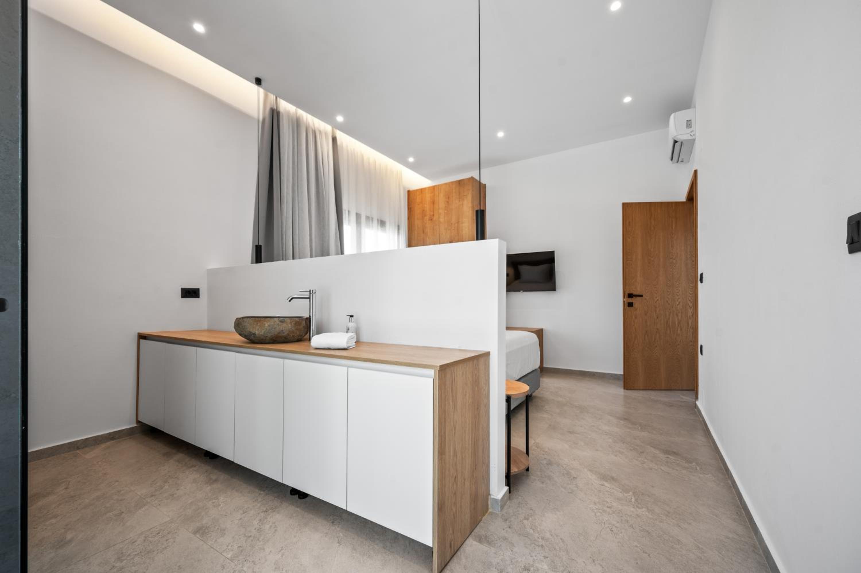 Aetheria & Aura Suites by Temma Villas