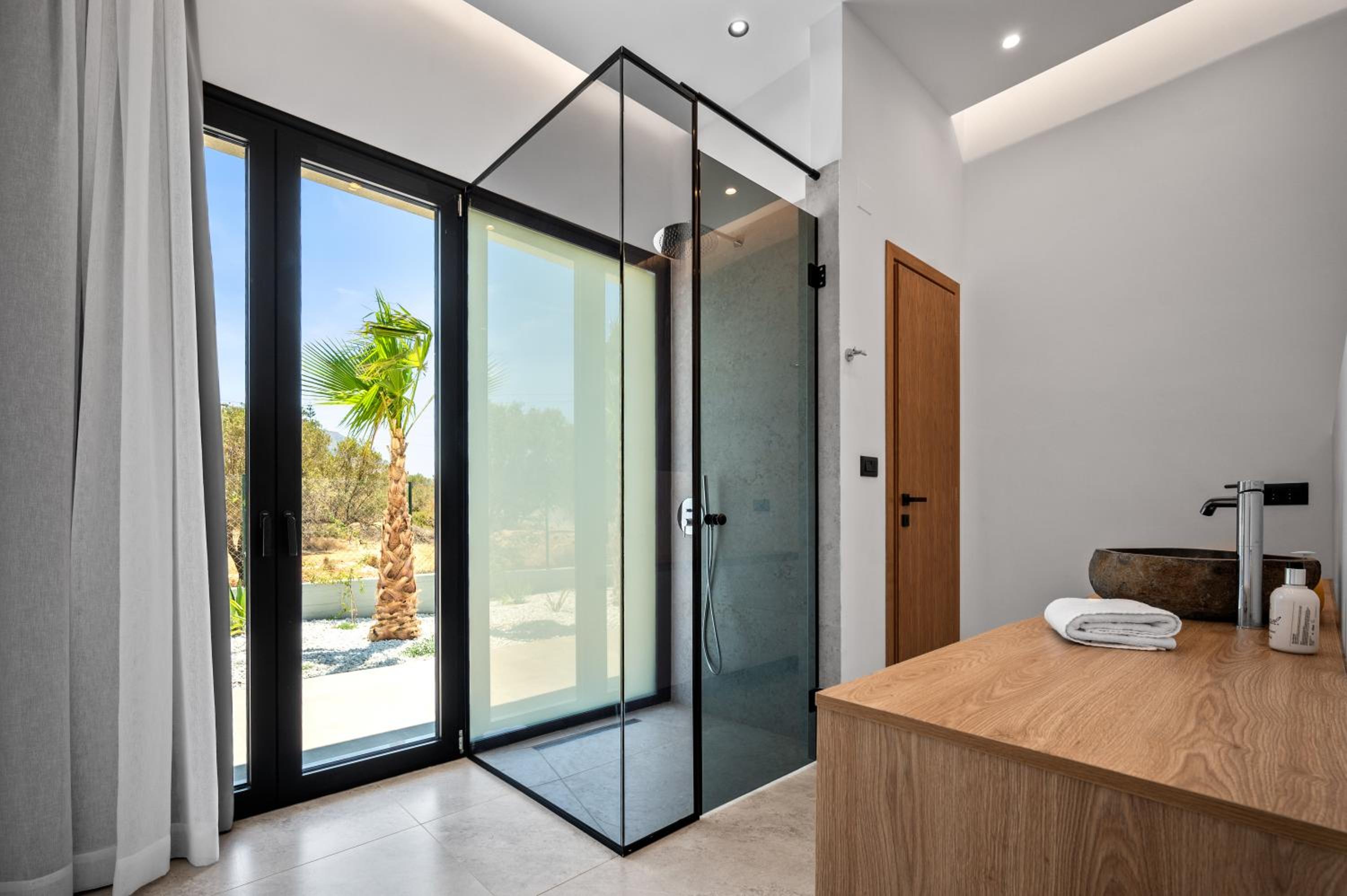 Aetheria & Aura Suites by Temma Villas
