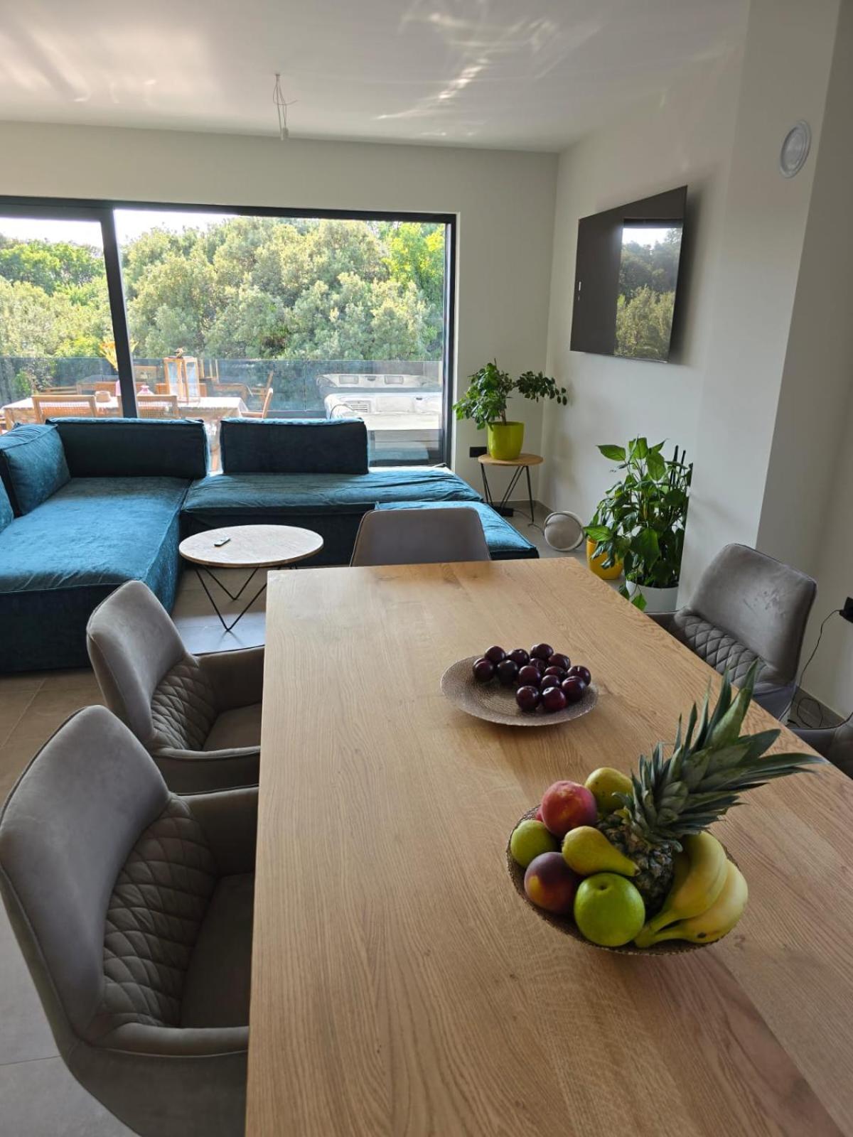 Penthouse HEDONIST with hidromassage bath