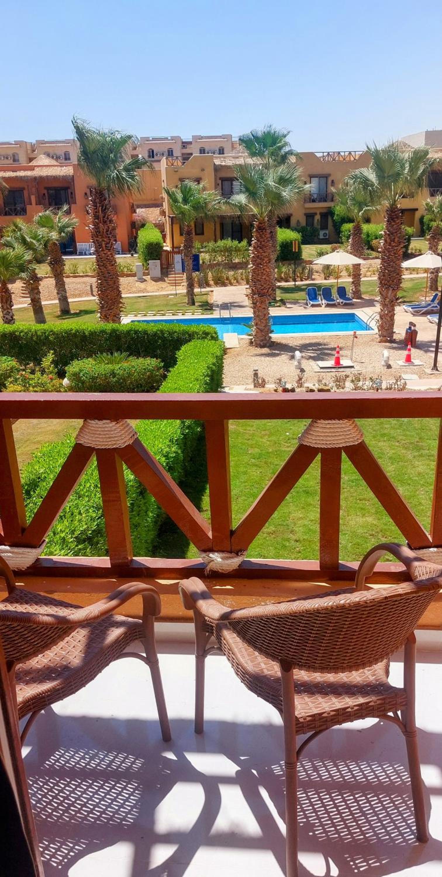 Mountain View Sokhna 1,Villa 4Rooms, Direct to Pool, 300 M to Beach & Dayra Camp, Families ONLY