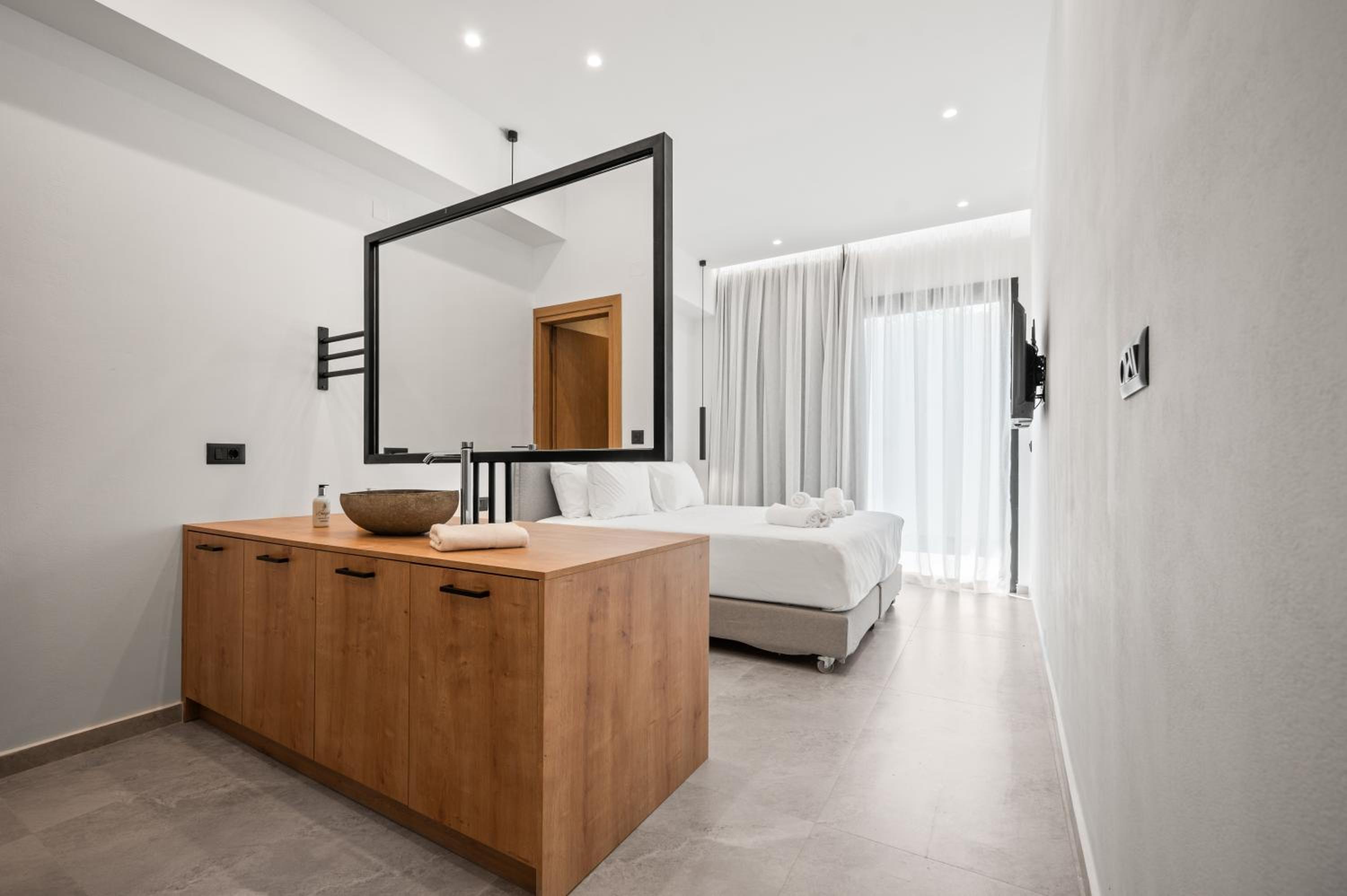 Aetheria & Aura Suites by Temma Villas