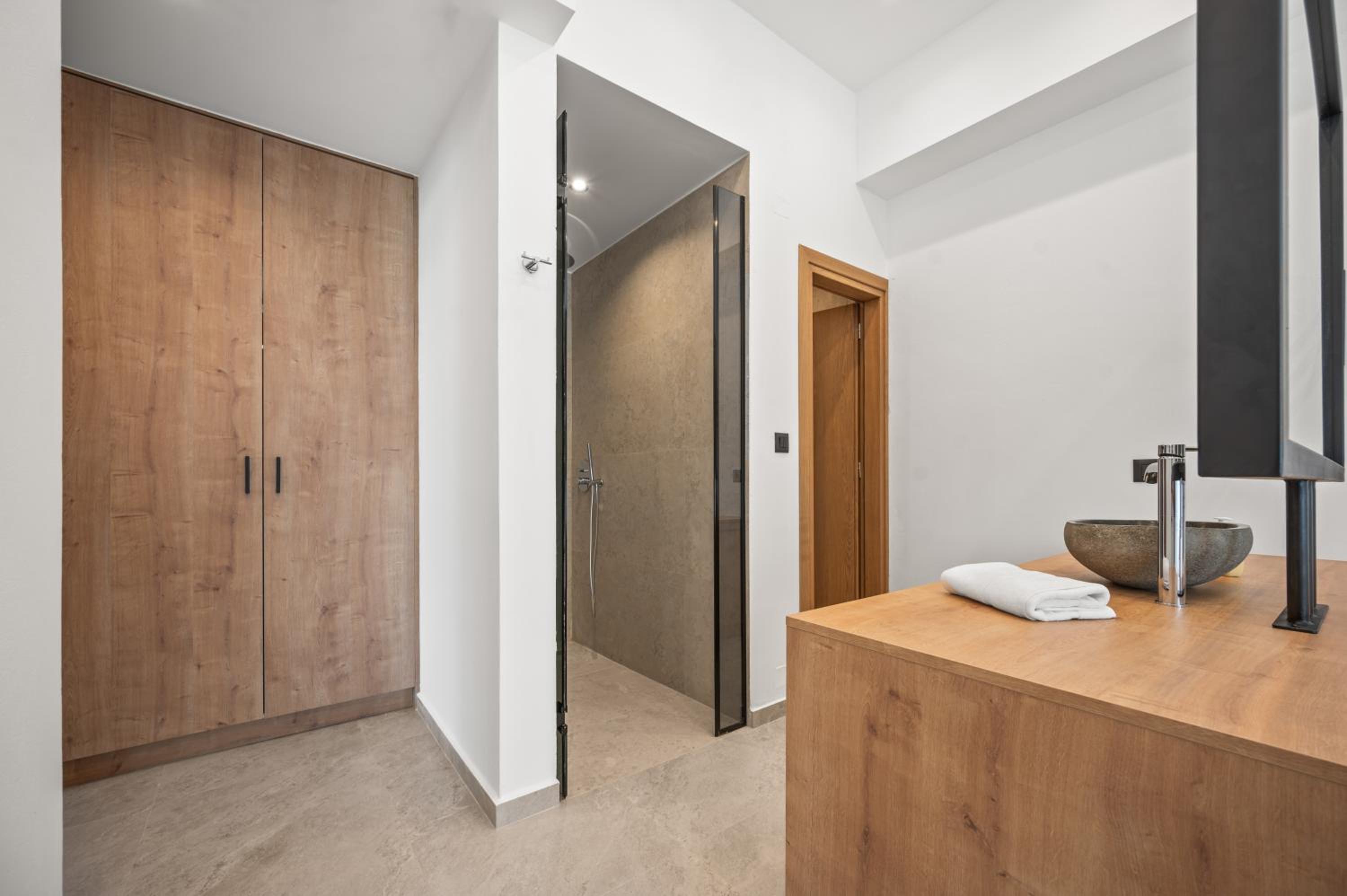 Aetheria & Aura Suites by Temma Villas
