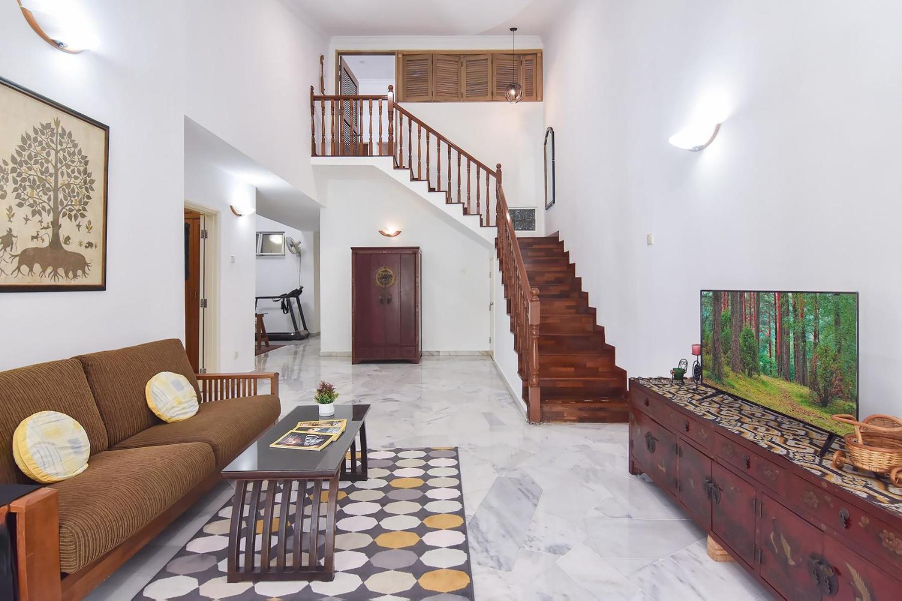 A Chic & Spacious 4BR Home for Family Getaways