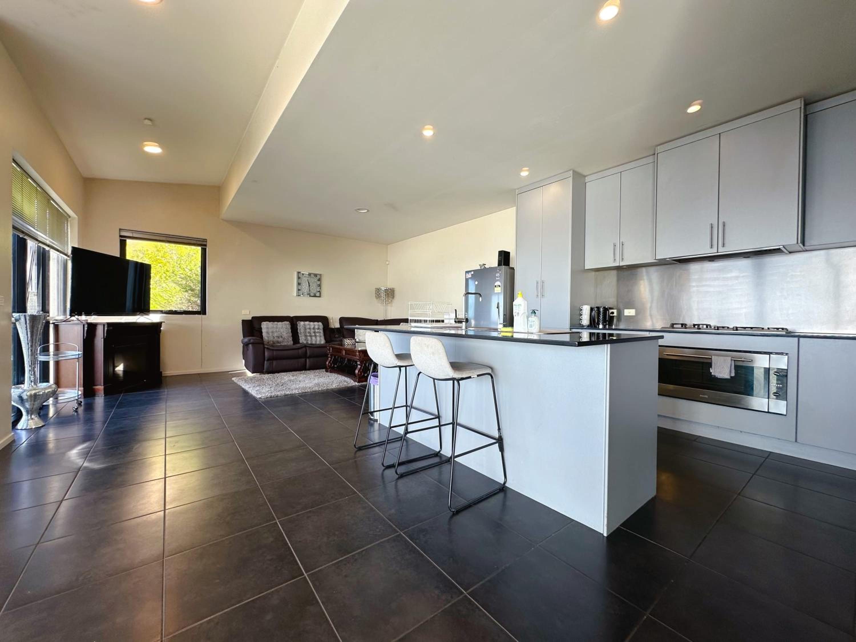 Oceanview Oasis - Close to CBD and Airport