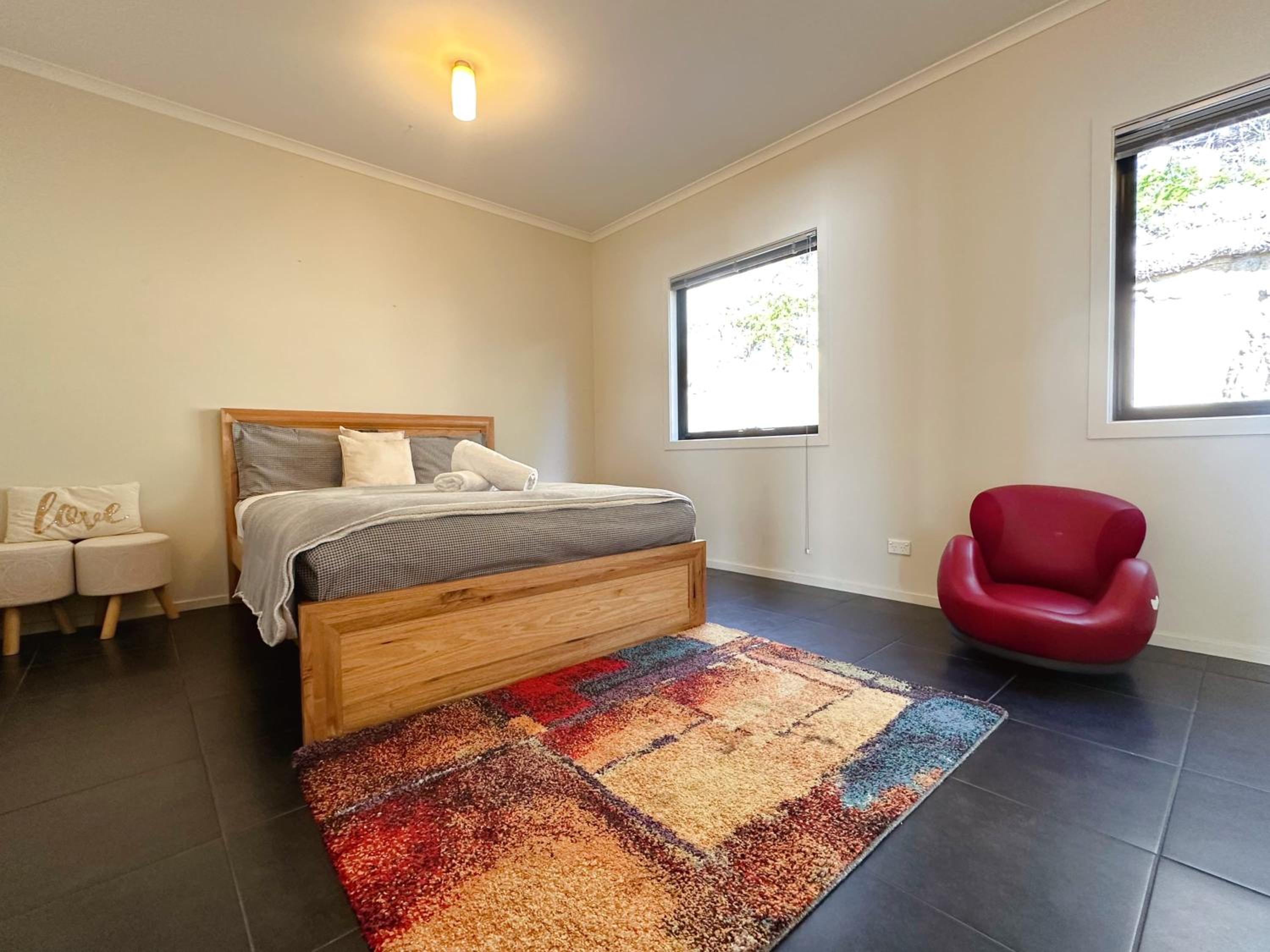 Oceanview Oasis - Close to CBD and Airport