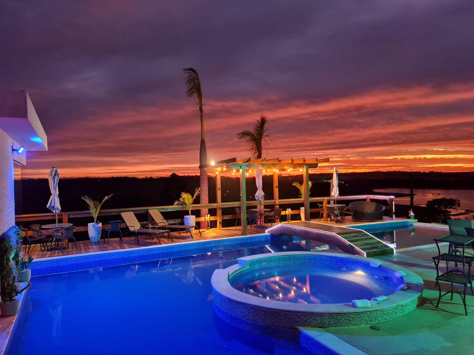Chácara Arena JK com Piscina integrada com Sauna e Hidromassagem
