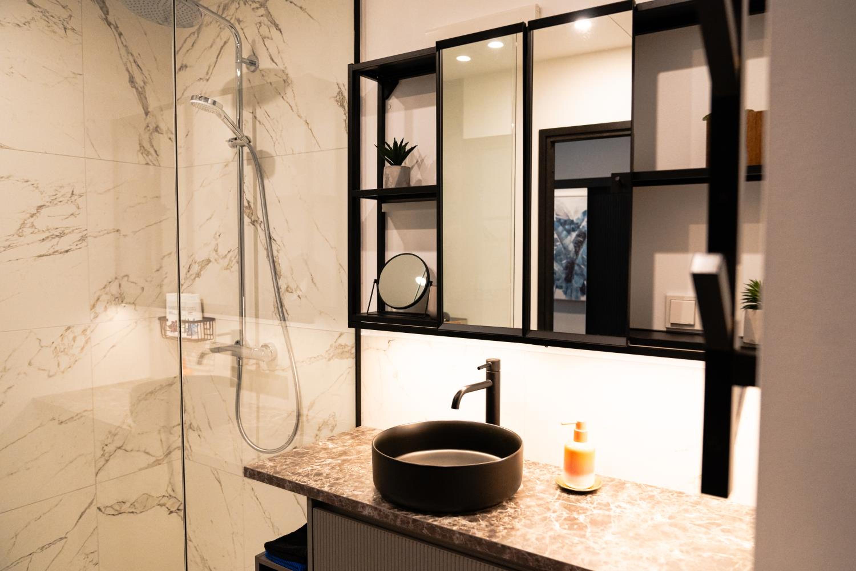 Komeet studio apartment
