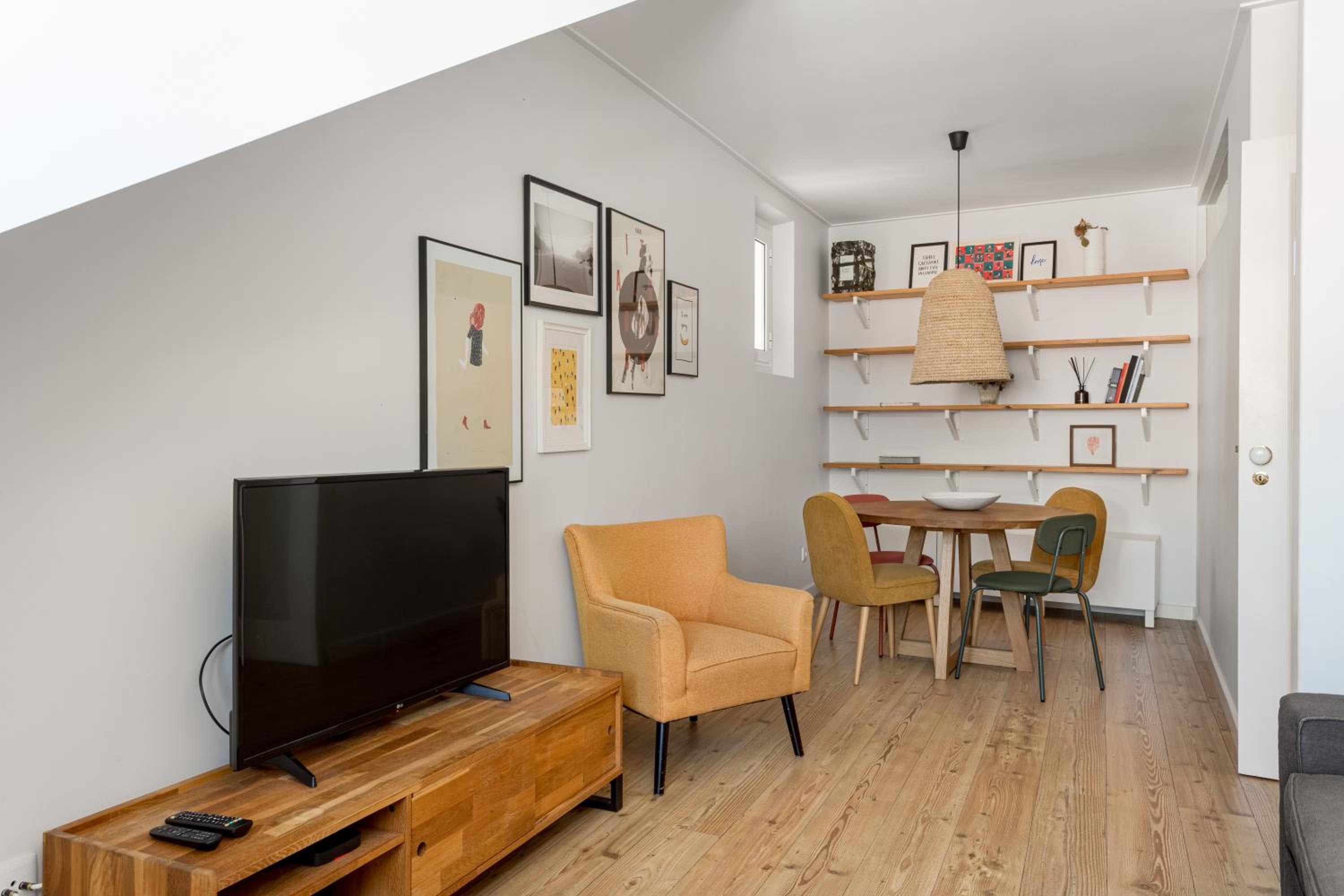 JOIVY Delightful 2-bed flat near park
