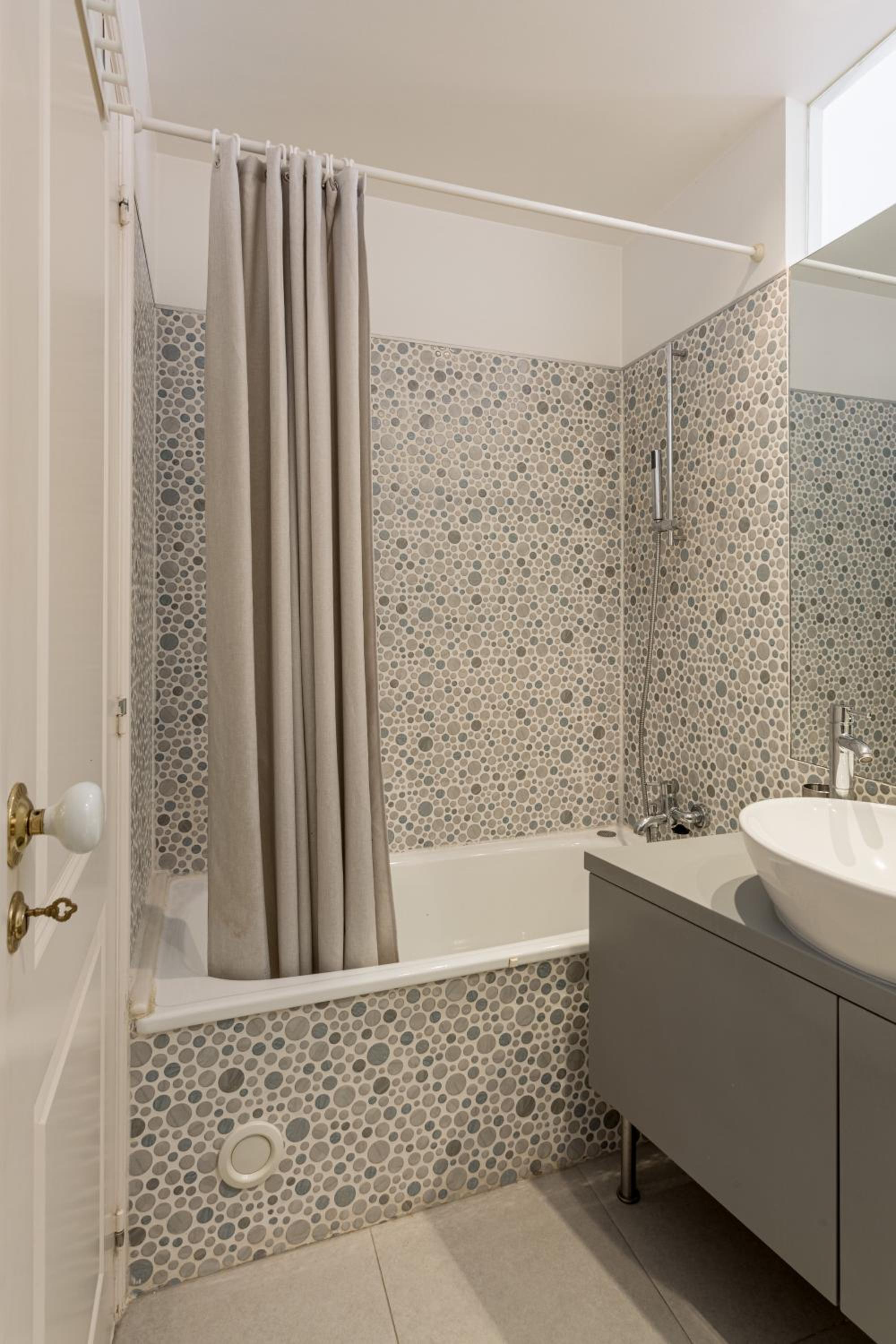 JOIVY Delightful 2-bed flat near park