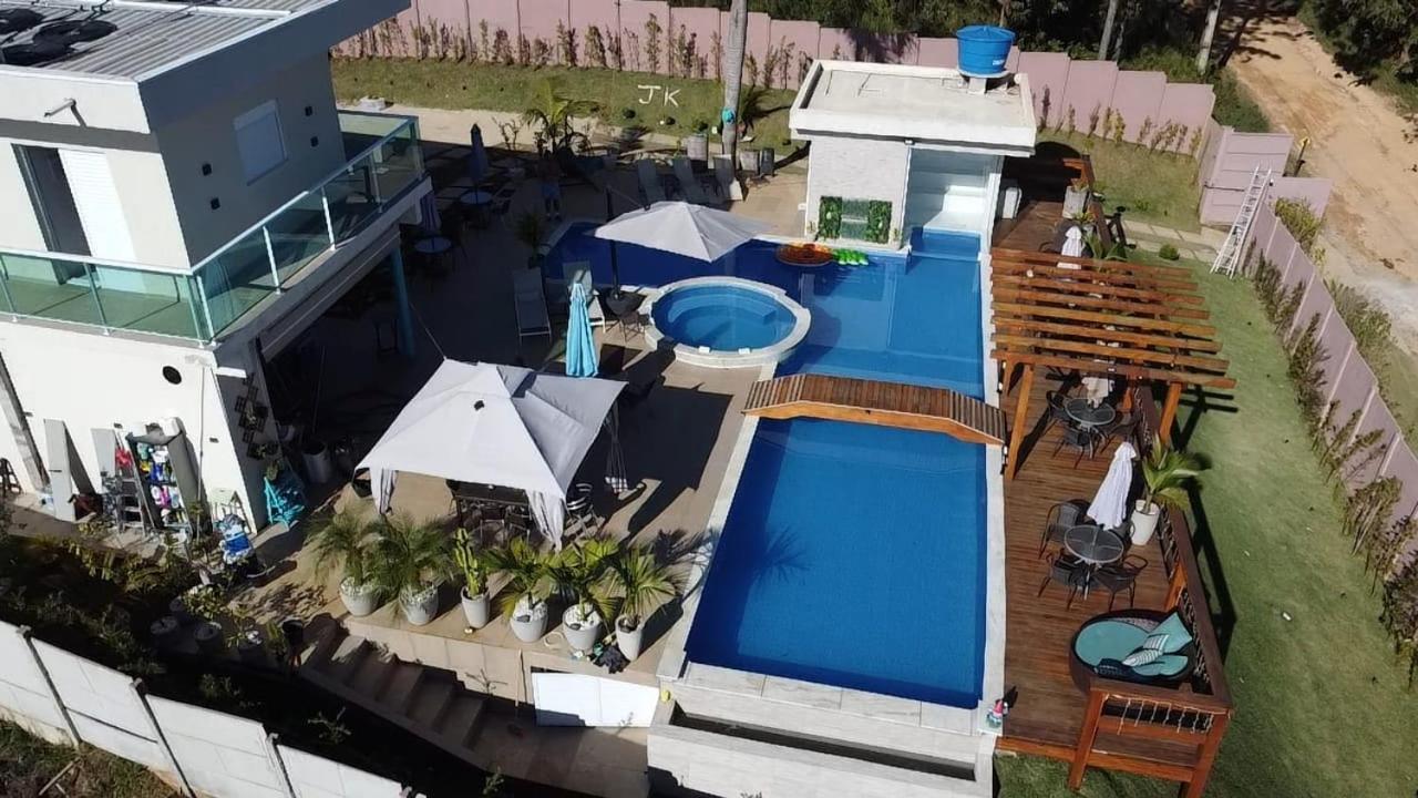 Chácara Arena JK com Piscina integrada com Sauna e Hidromassagem