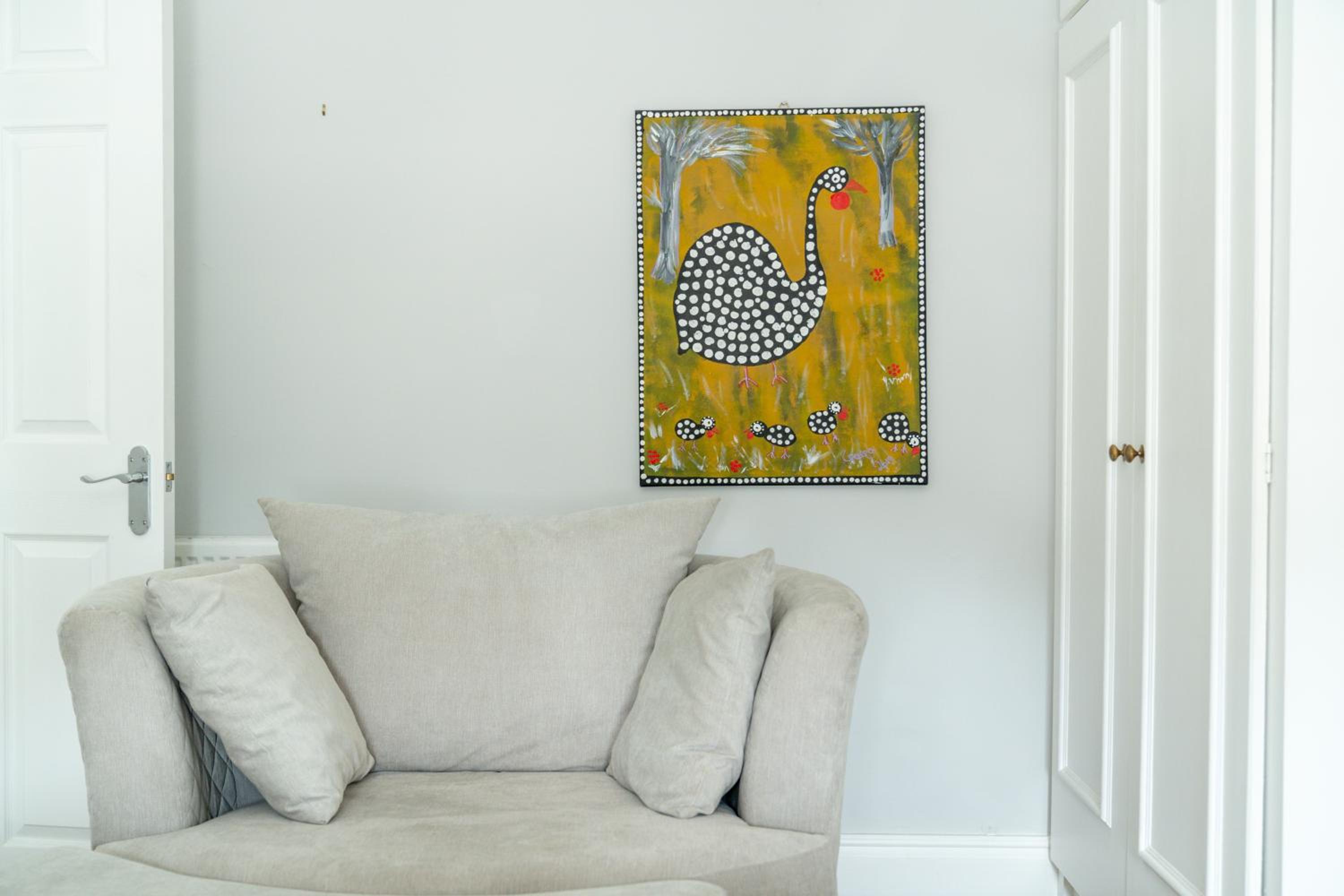 Lovely & Bright 1 Bedroom Flat in London's Zone 2