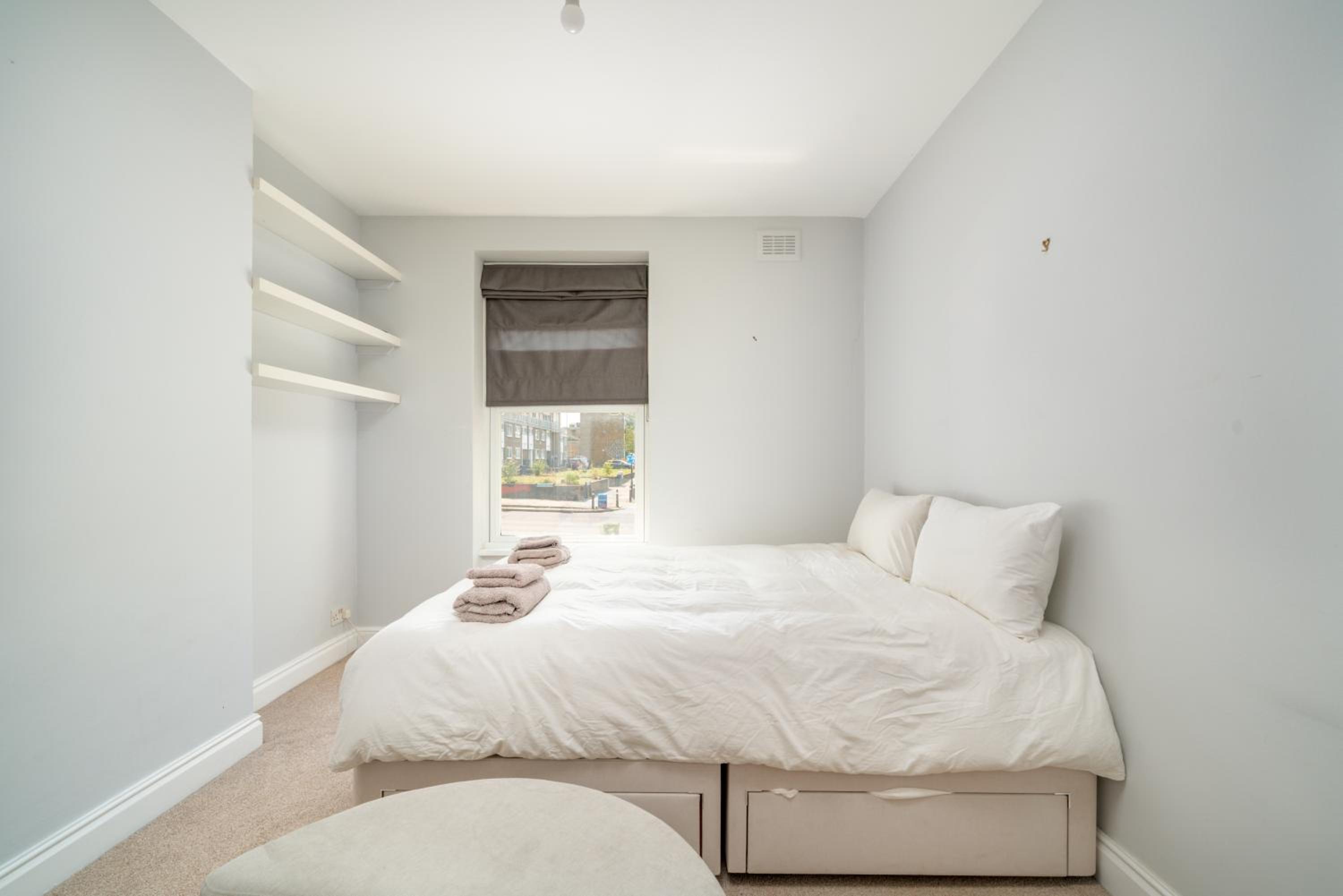 Lovely & Bright 1 Bedroom Flat in London's Zone 2