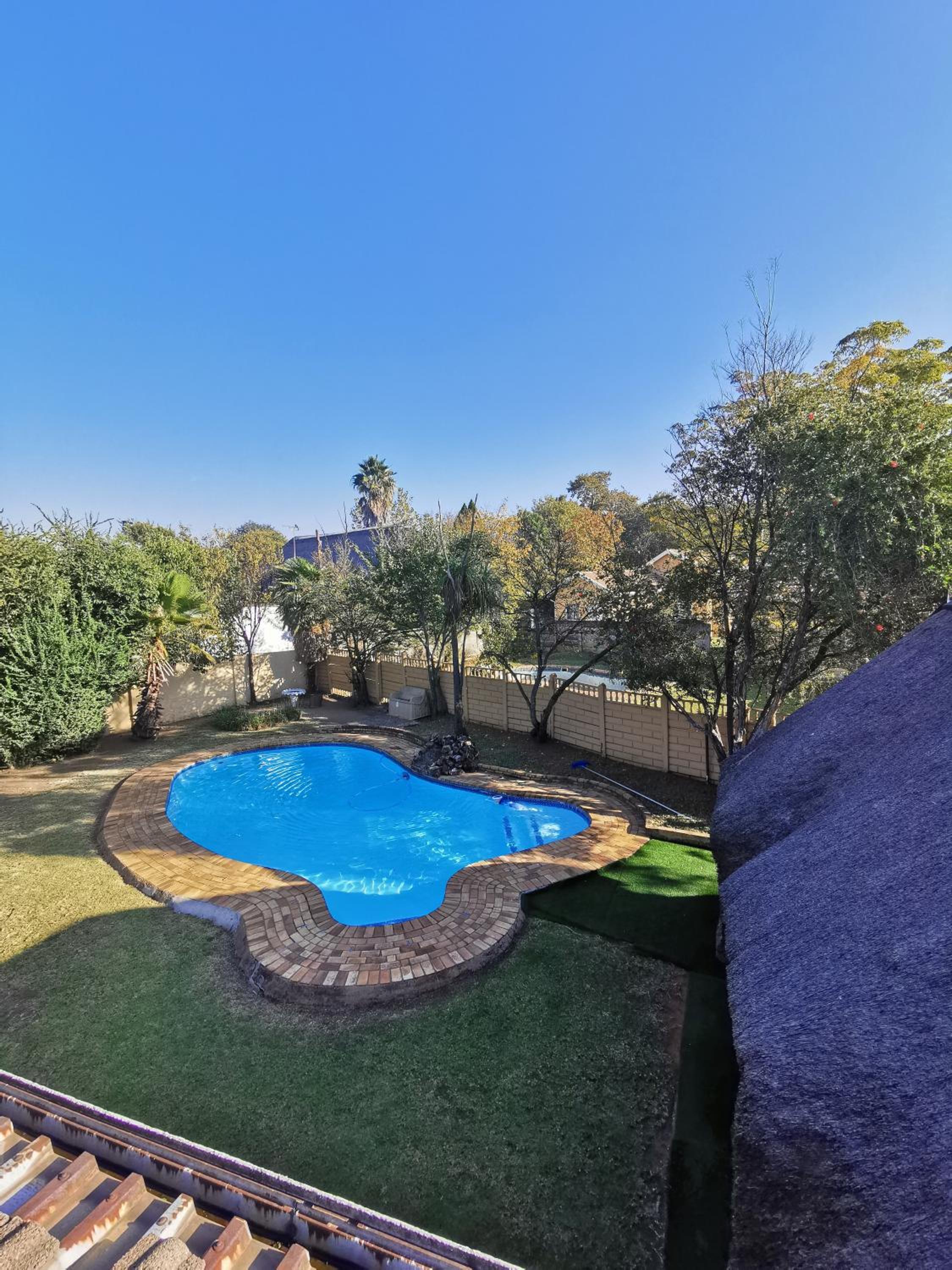 Stunning 2 Bedrooms and 2 Bathroom No loadshedding