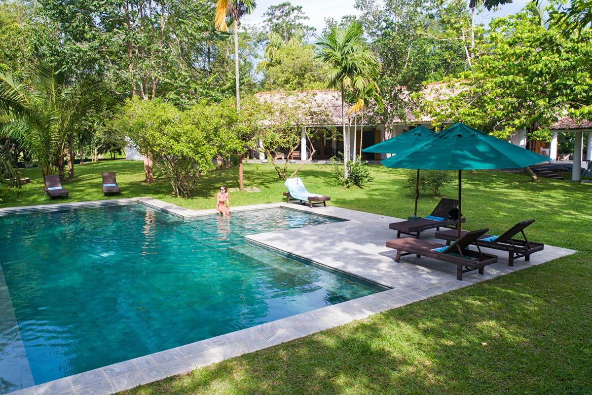 Boundary House. 4 bedrm villa with private Chef view 5