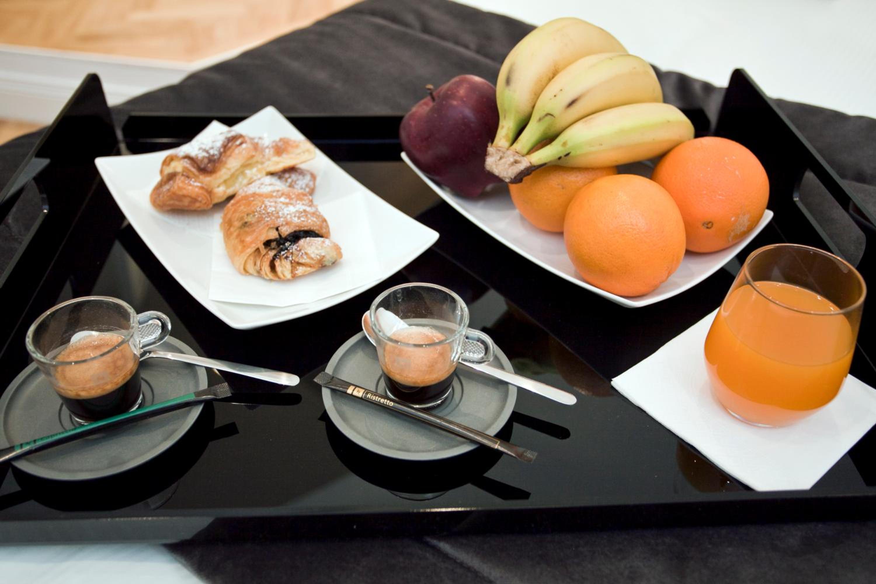 Vanity Hotel Navona-1