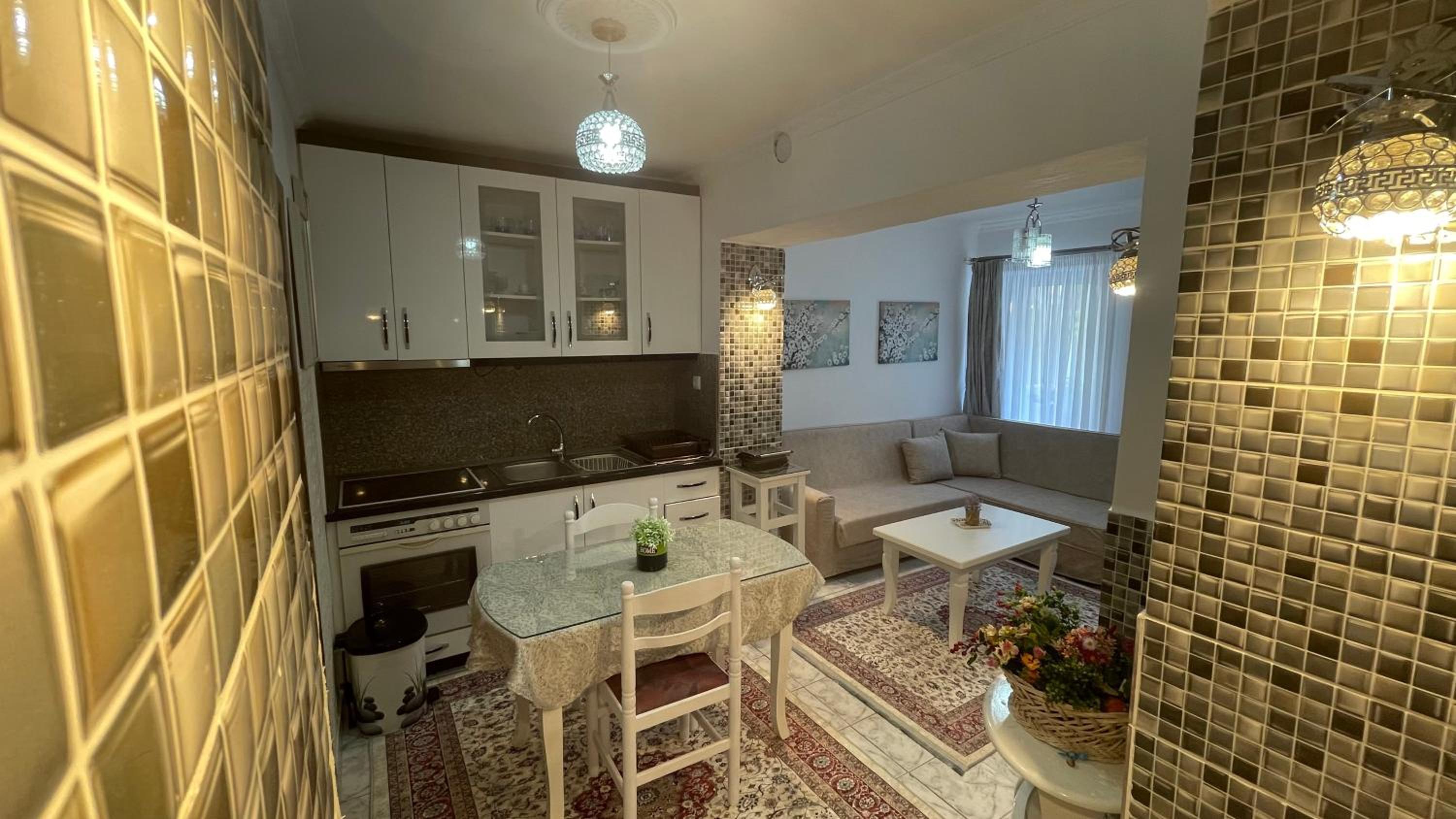 Yjëza Apartment