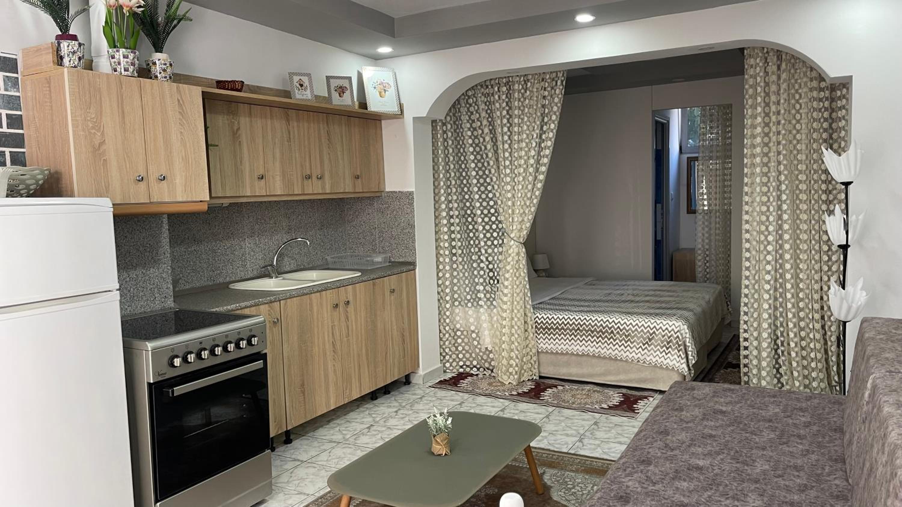 Yjëza Apartment