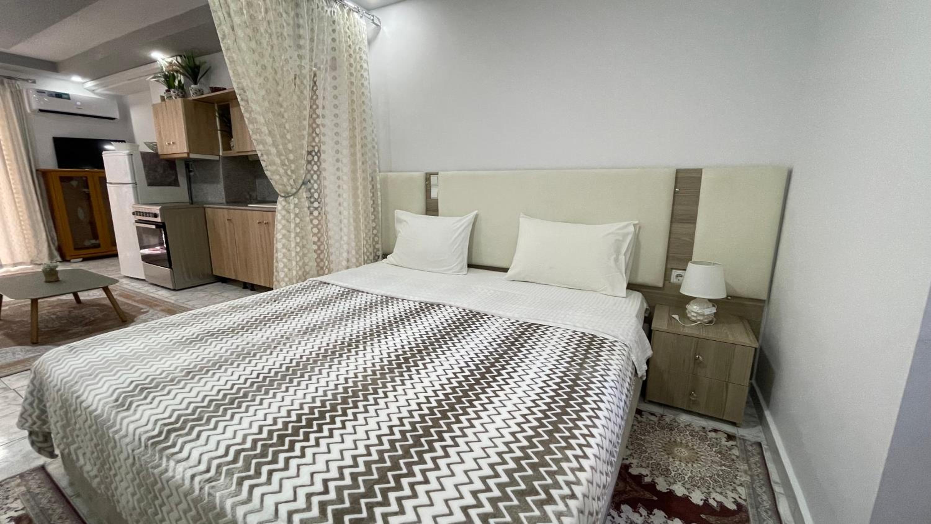 Yjëza Apartment